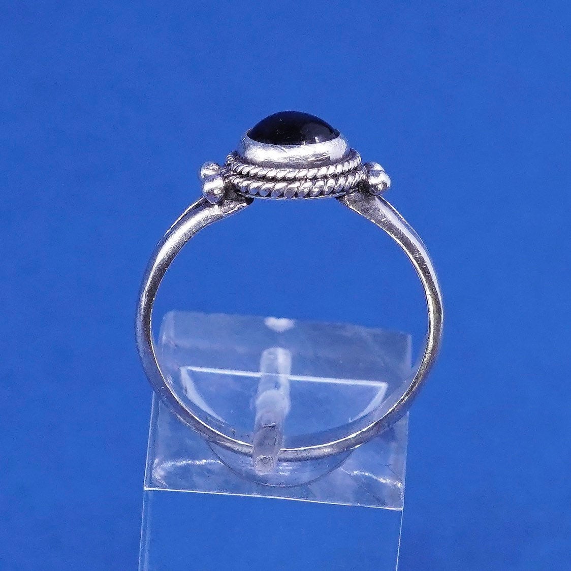 Size 8.5, vtg Sterling silver handmade ring, 925 w/ onyx N beads