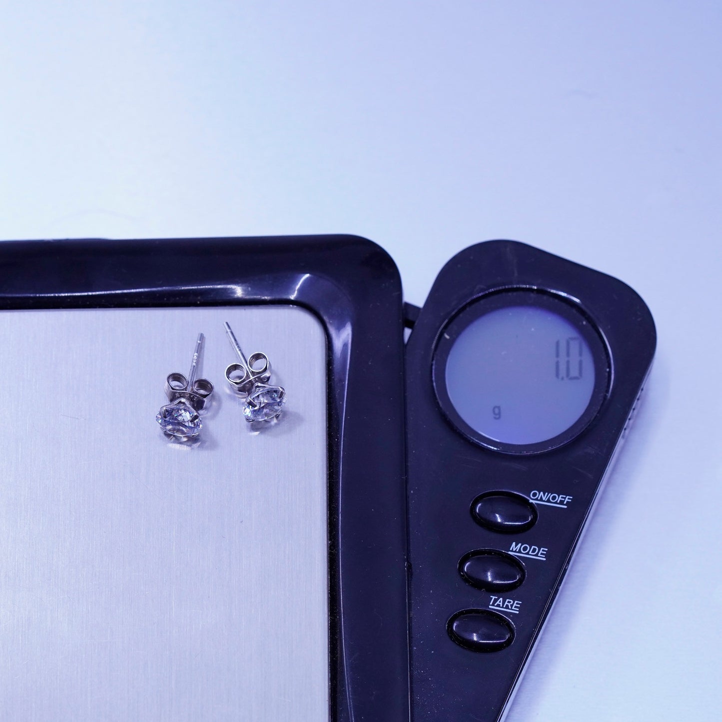 5mm Vintage Sterling 925 silver earrings, studs with round Cz inlay