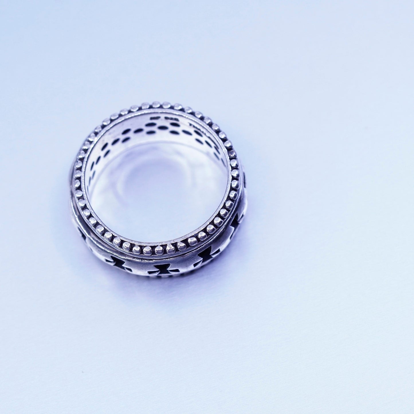 Size 9, vtg southwestern Sterling 925 silver handmade ring, cross spinner band
