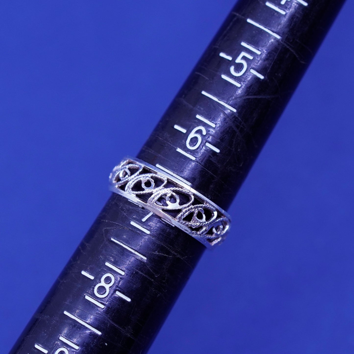Size 6.5, vintage sterling silver handmade ring, 925 entwined leaves band
