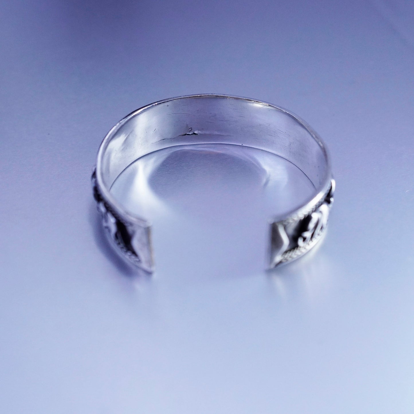 6.75”, Vintage Sterling 925 silver handmade bracelet, elephant cuff