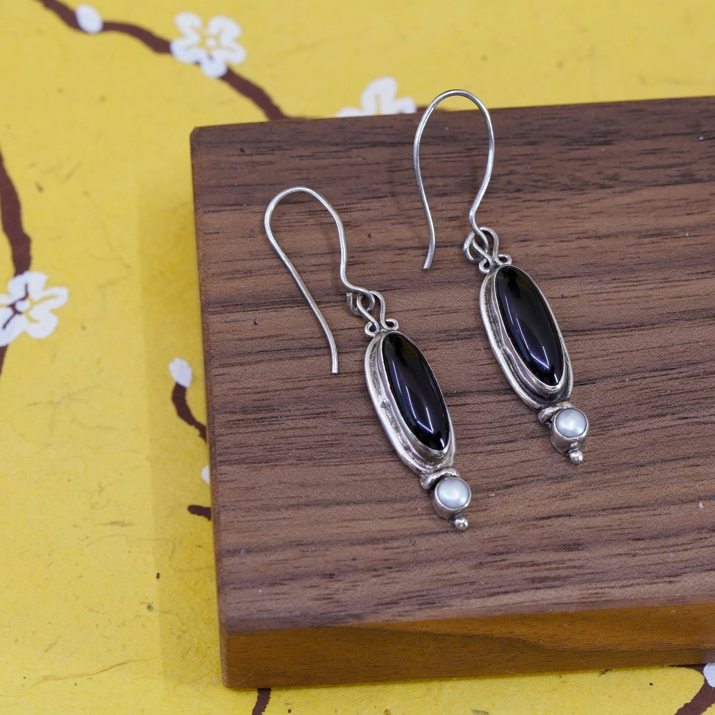Vintage Sterling 925 silver handmade earrings with long onyx and pearl