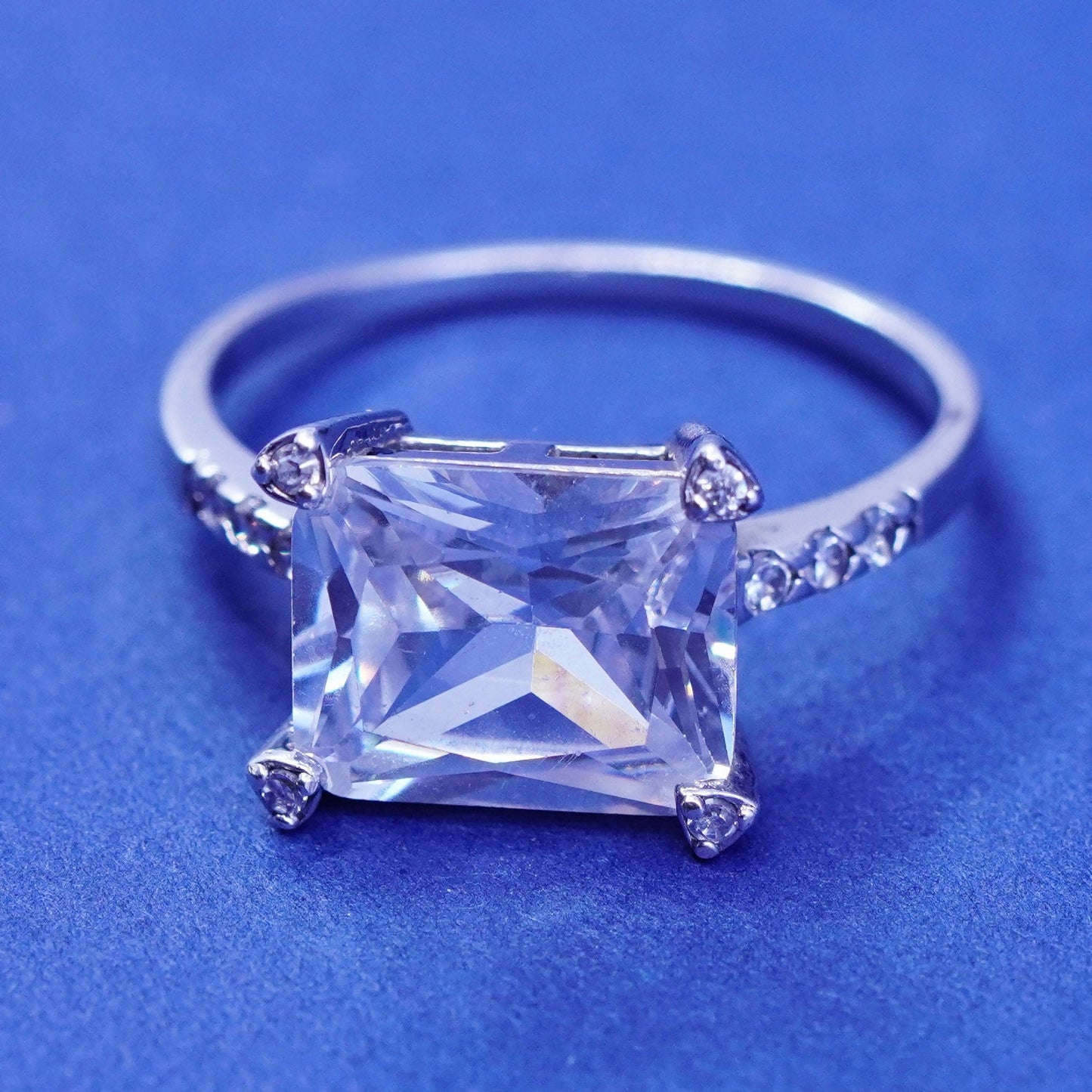 Size 8.5, vintage Sterling 925 silver engagement anniversary ring w/ cluster Cz