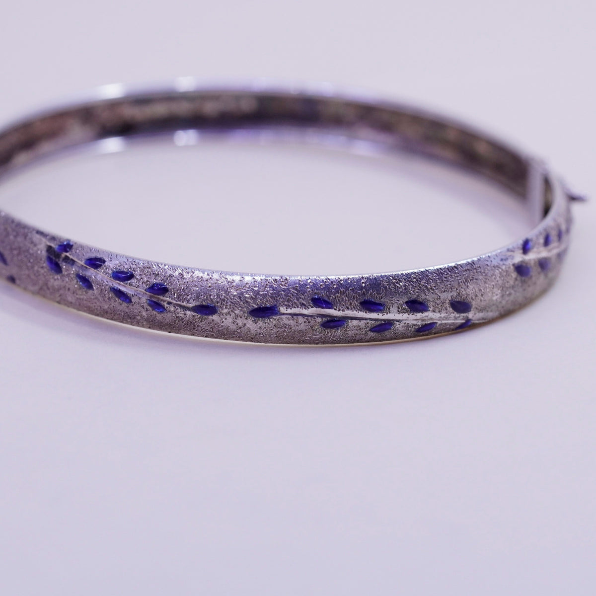 8”, Vintage sterling silver handmade bracelet, Matte enamel 925 hinged bangle