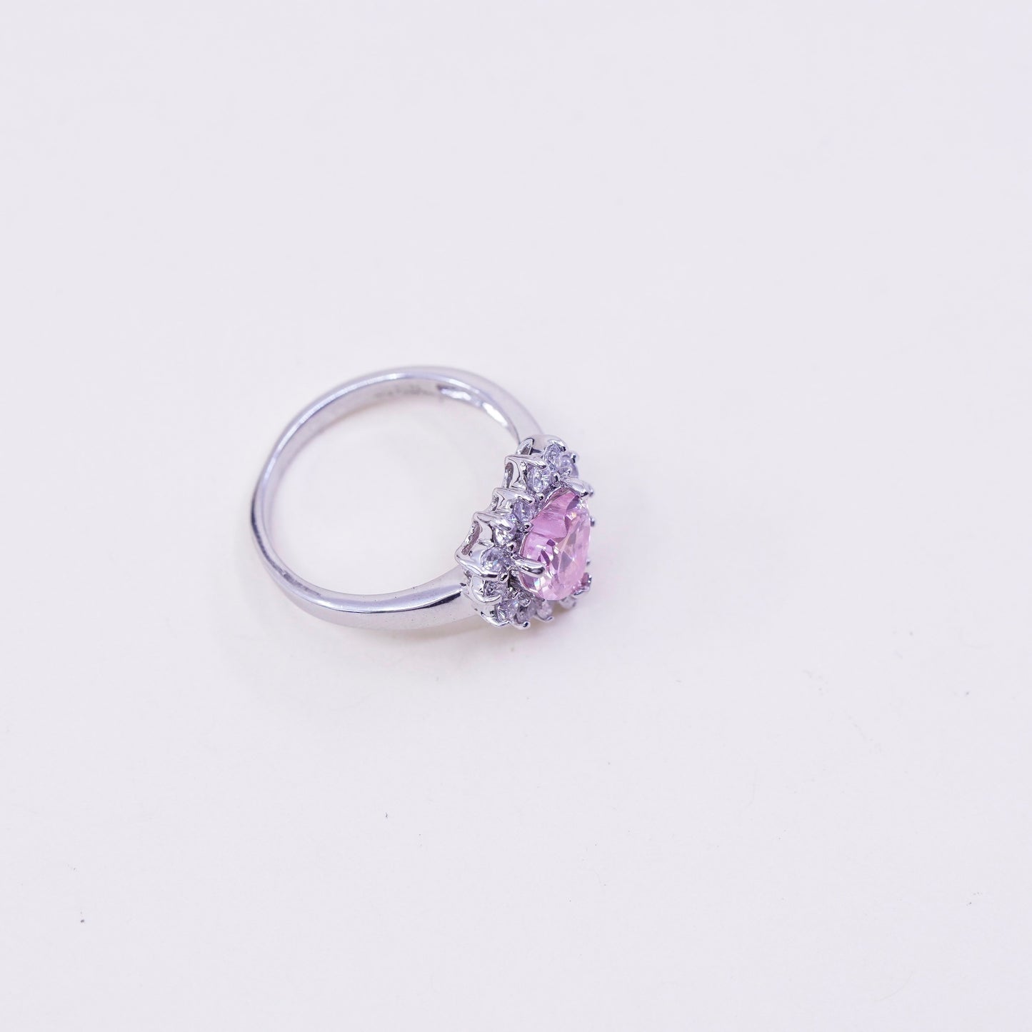 Size 6.25, 2.8g, vintage 12K white gold engagement pink heart ring with Cz