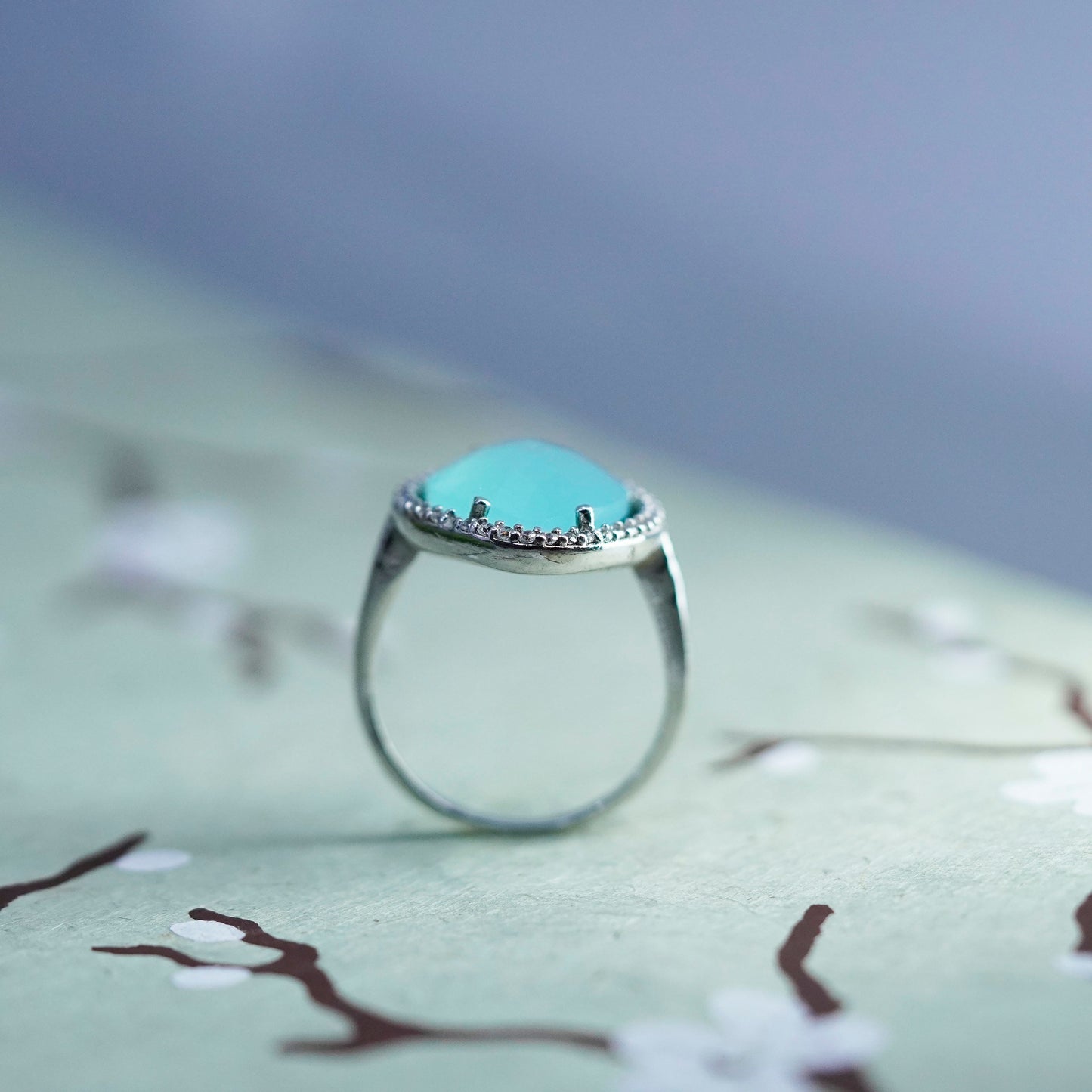 Size 7.25, vintage Sterling 925 silver statement ring W/ cushion cut chalcedony