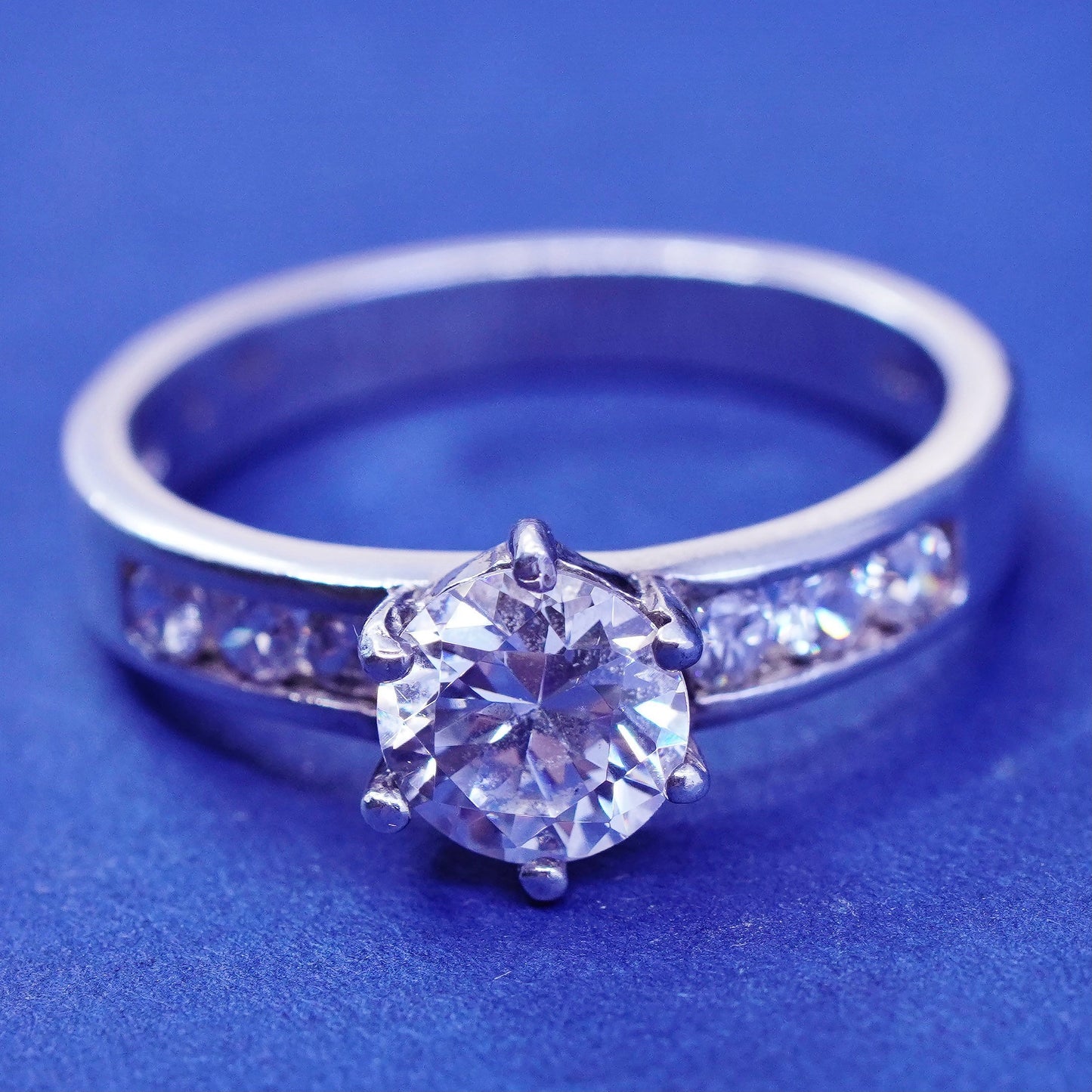 Size 9, vintage Sterling 925 silver engagement ring with clear cz stones