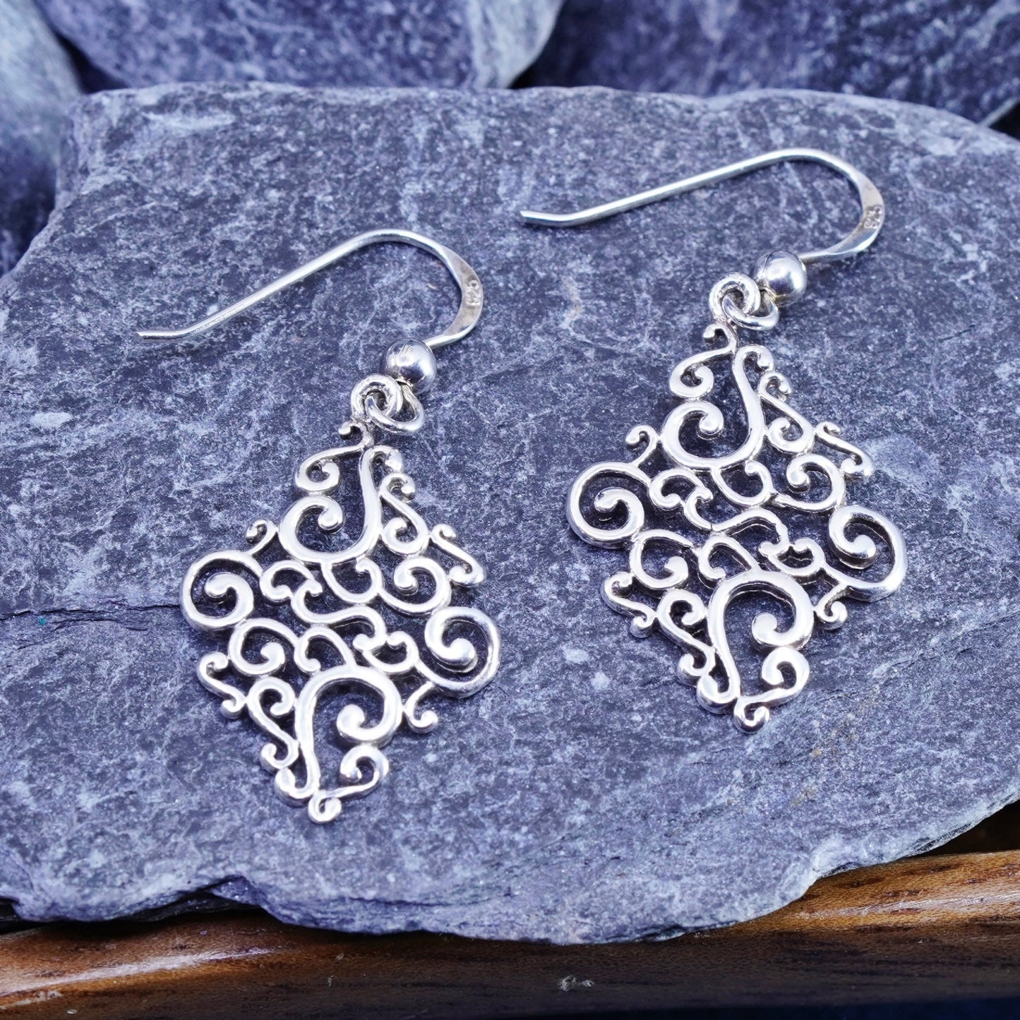 Vintage Sterling silver handmade earrings, 925 filigree diamond shaped drops