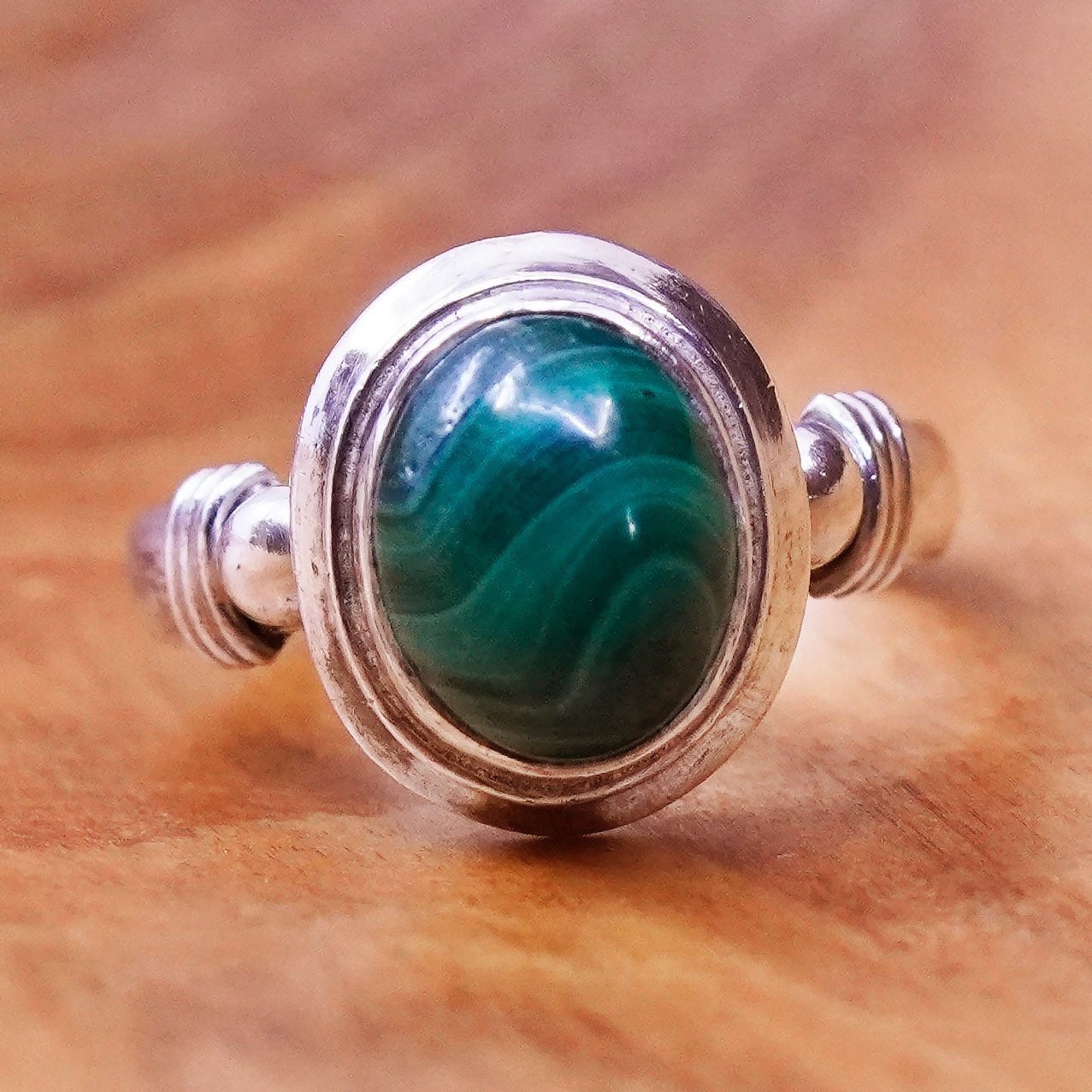 Size 6.5, vintage Mexico Sterling 925 silver handmade ring band with malachite
