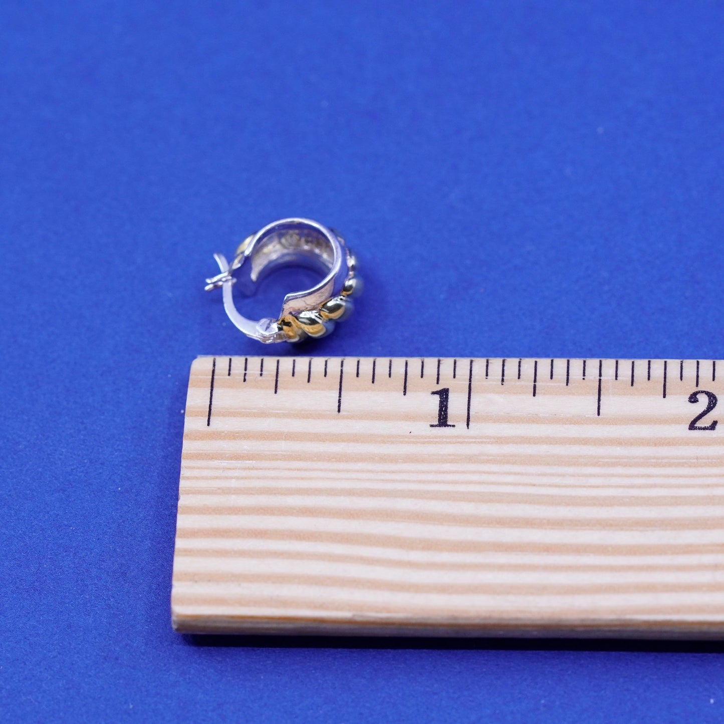 0.5”, vtg two tone Sterling silver handmade earrings, 925 ribbed Huggie hoops