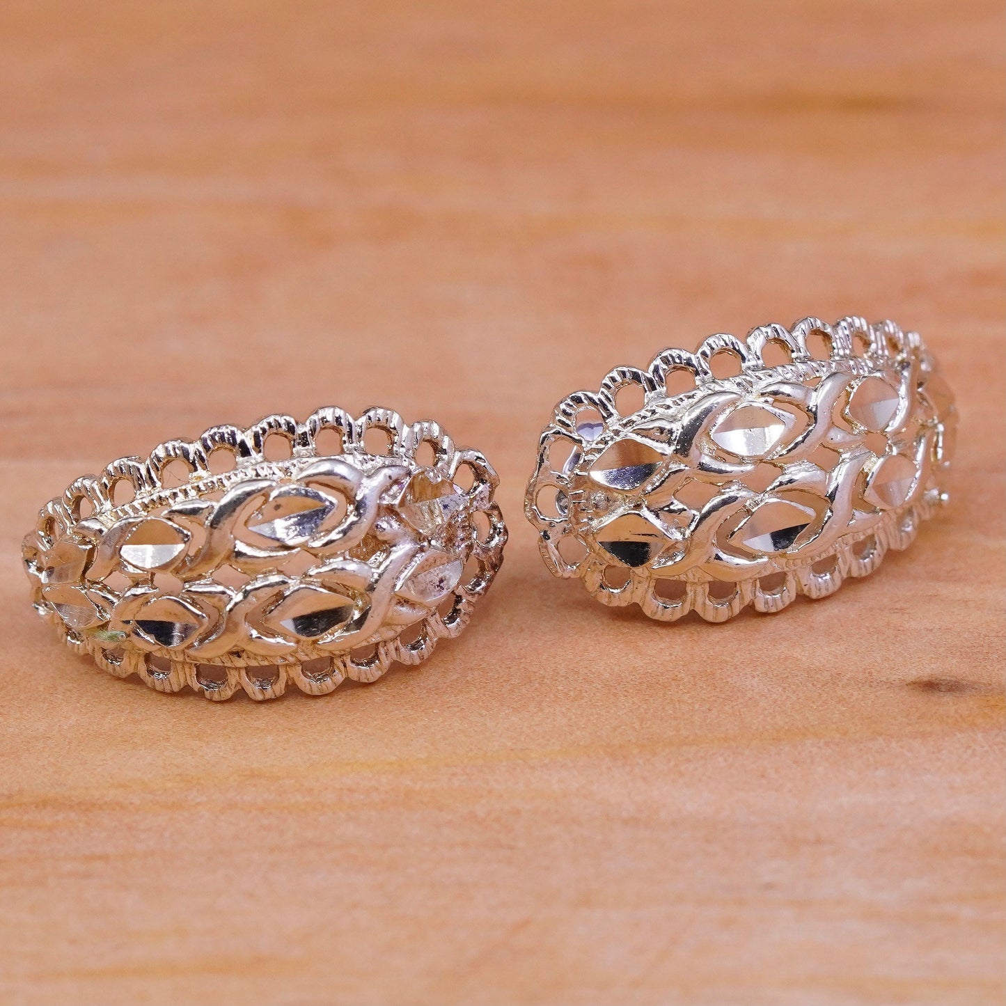 0.75”, vermeil gold over Sterling silver earrings, 925 filigree hoops, huggie