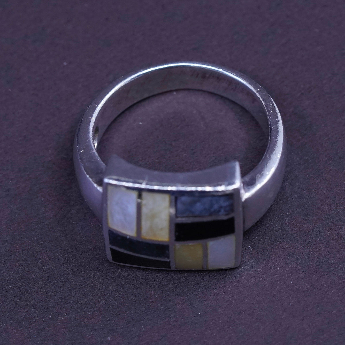 Size 7, vtg Sterling 925 silver handmade ring w/ obsidian N mother of pearl