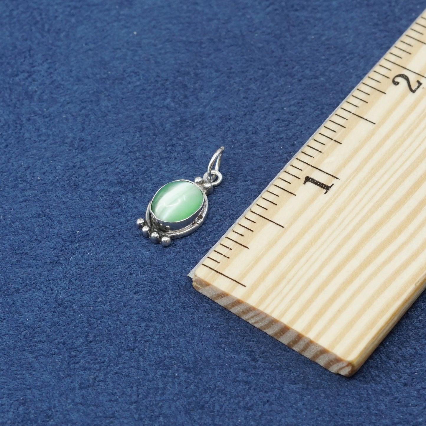 vtg Sterling silver handmade pendant, 925 charm w/ oval green tiger eye