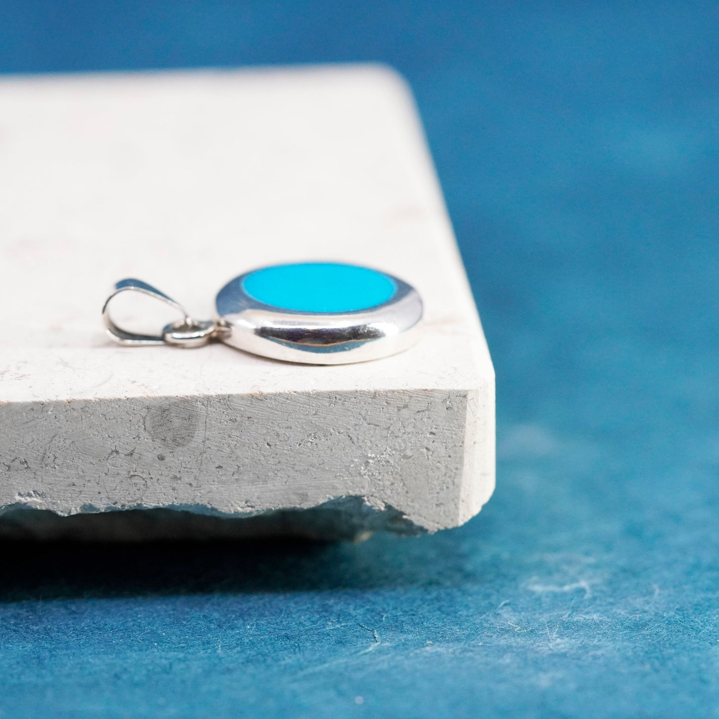 Vintage Sterling 925 silver handmade pendant with round turquoise