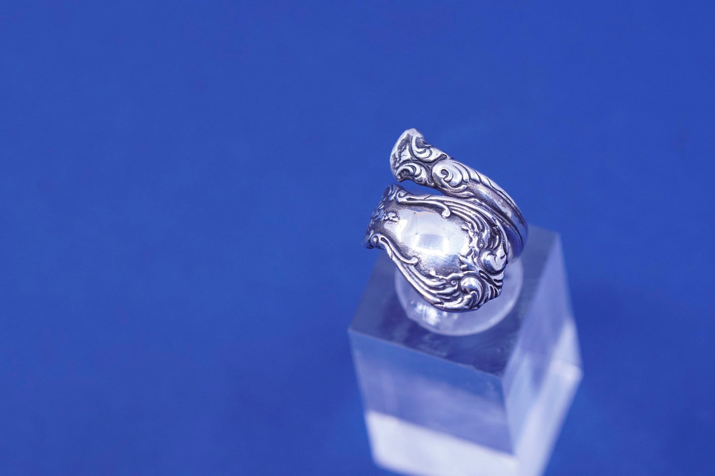 Size 4.75, vintage Sterling silver handmade ring, 925 flower spoon wrap band