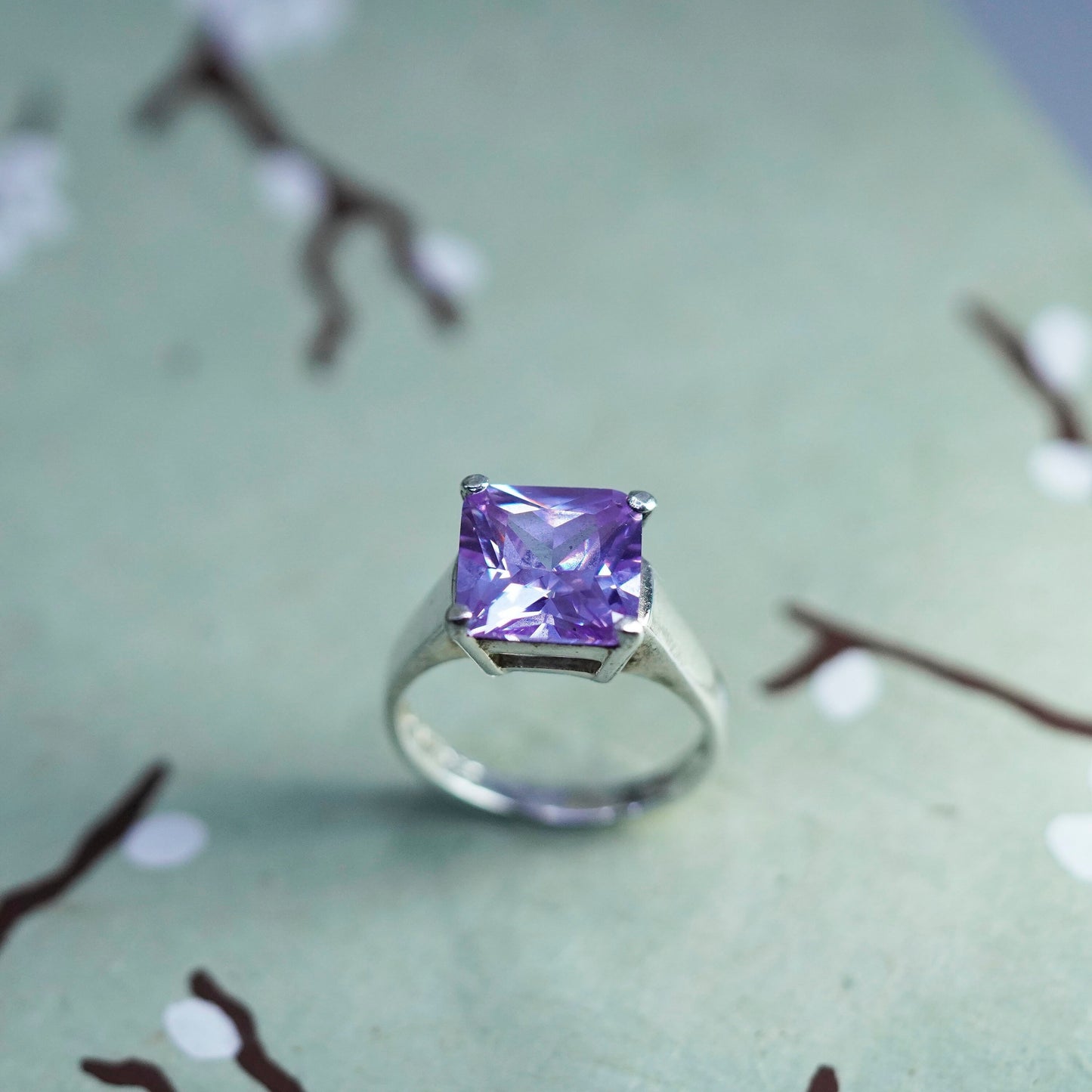 Size 7, vintage Sterling 925 silver handmade ring with amethyst