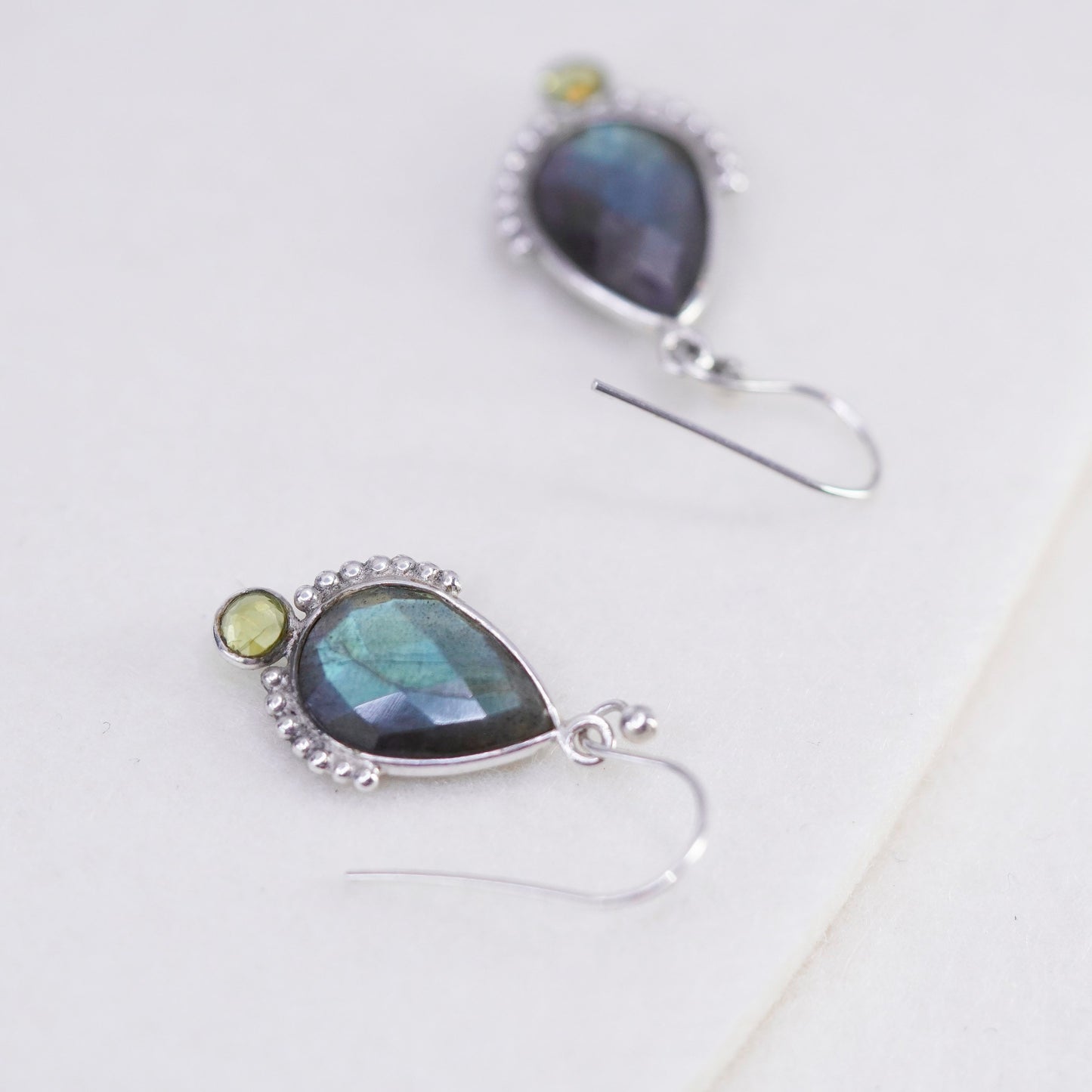 Vintage Sterling 925 silver handmade teardrop earrings with labradorite peridot