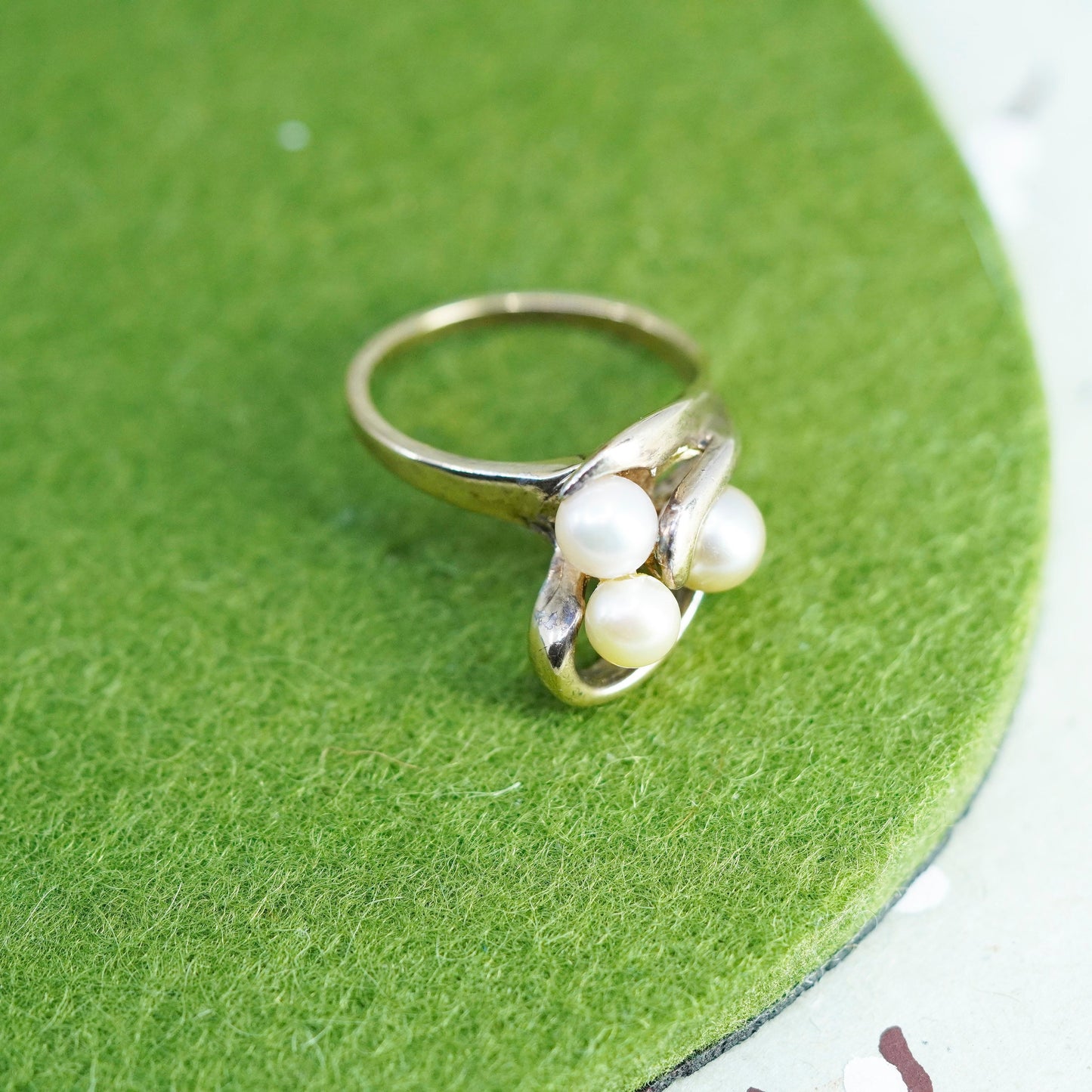 Size 8, vintage vermeil gold filled sterling 925 silver statement ring pearls