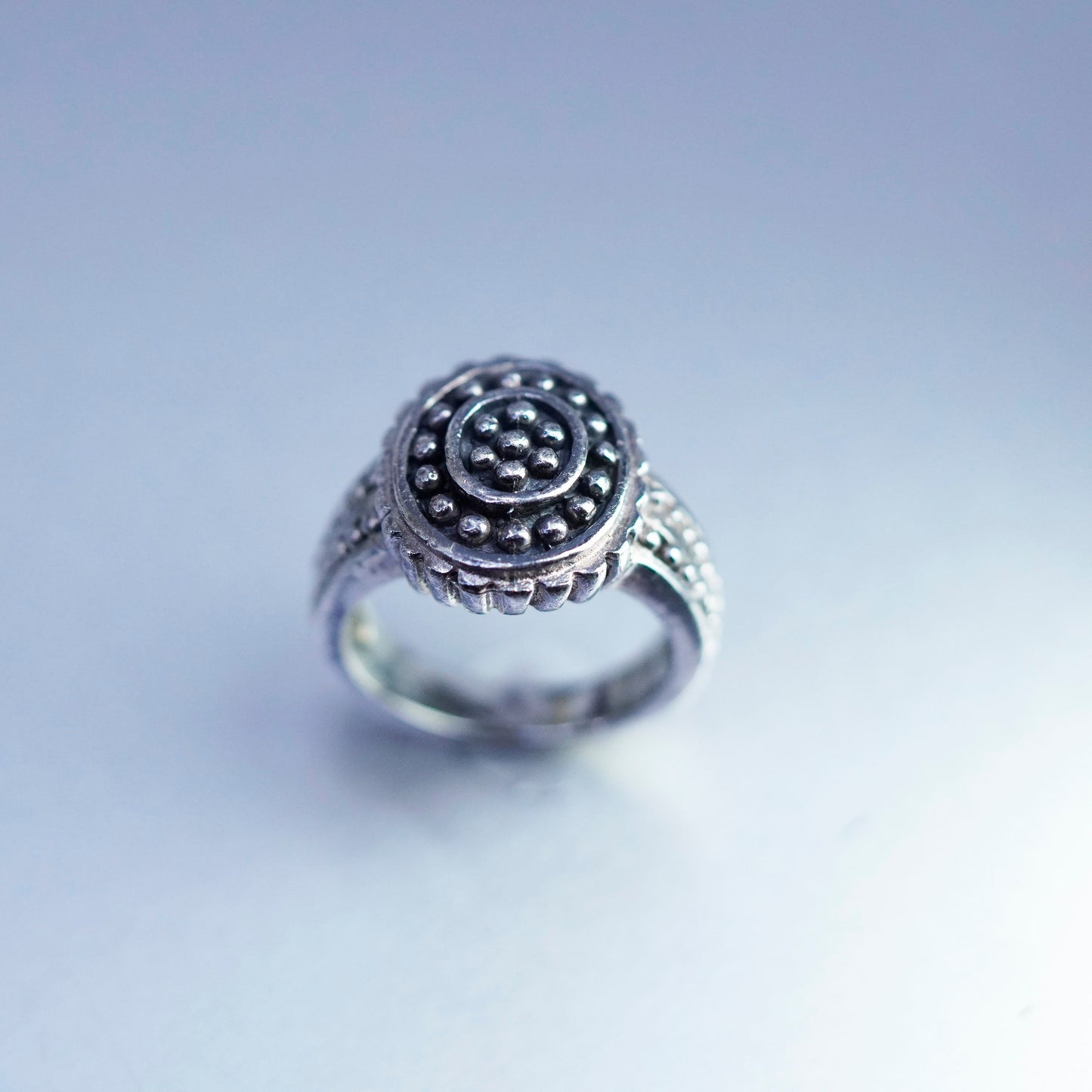 Size 5, vintage southwestern handmade Sterling 925 silver ring, beaded band