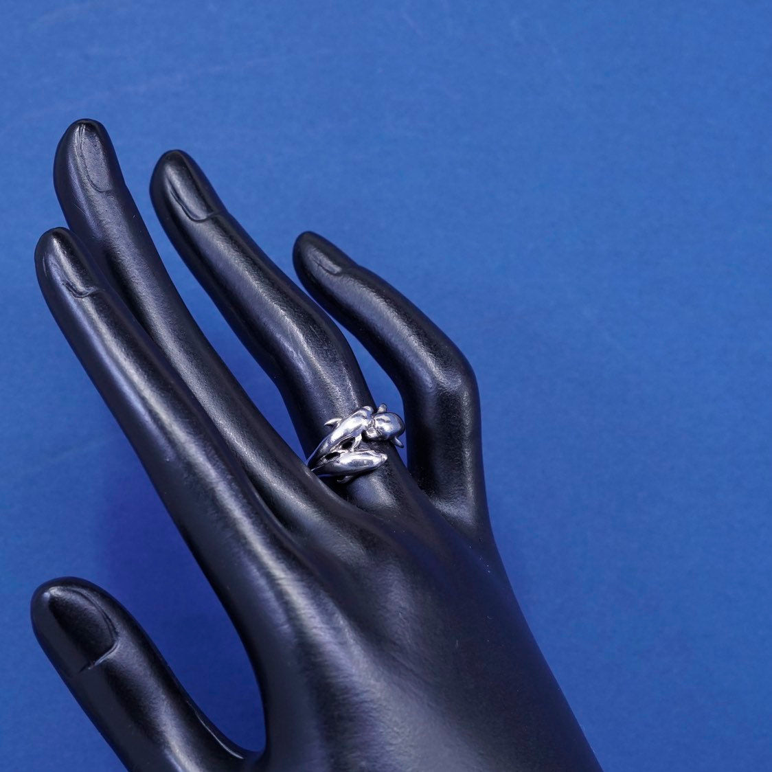 Size 6, vtg sterling silver handmade ring, 925 dolphin