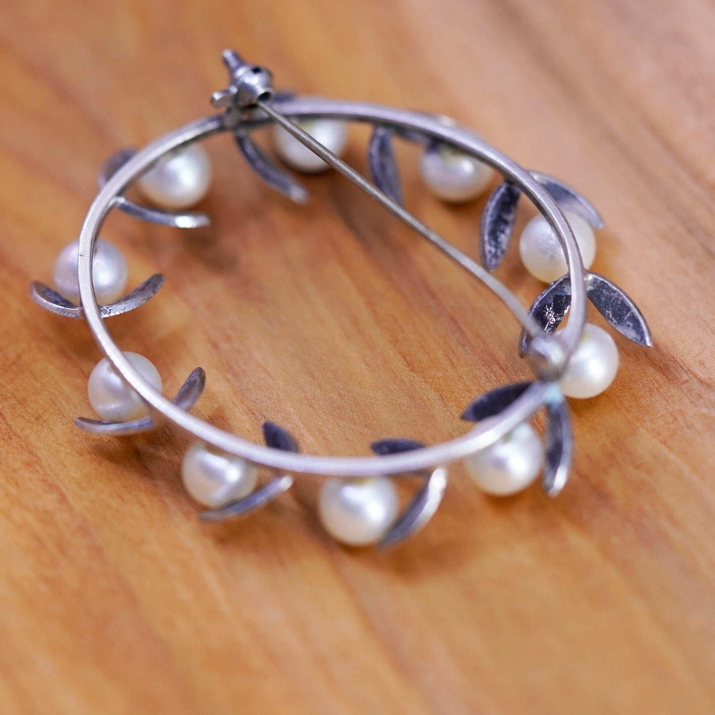 Vintage handmade sterling 925 silver leafy brooch with pearl