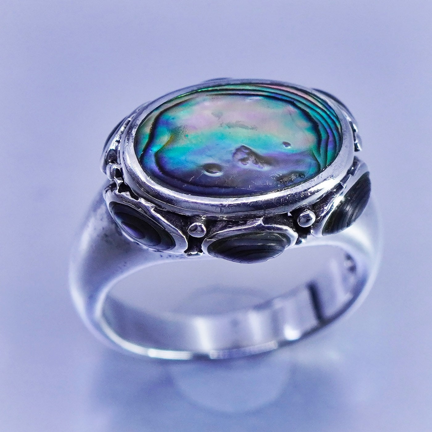 Size 5.5, southwestern vintage 925 silver handmade ring with abalone