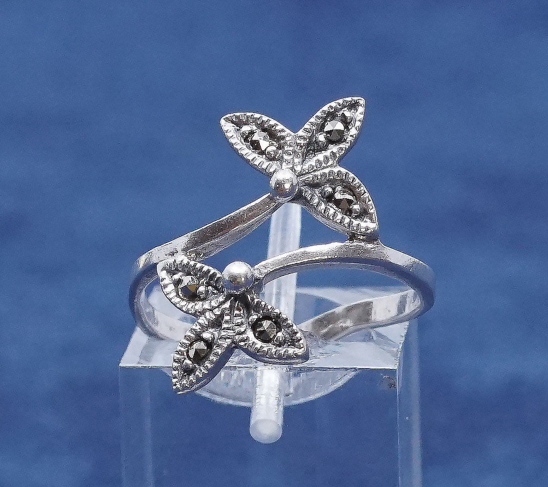 sz 6.75, vtg Sterling silver handmade star ring, 925 band w/ leaves N marcasite