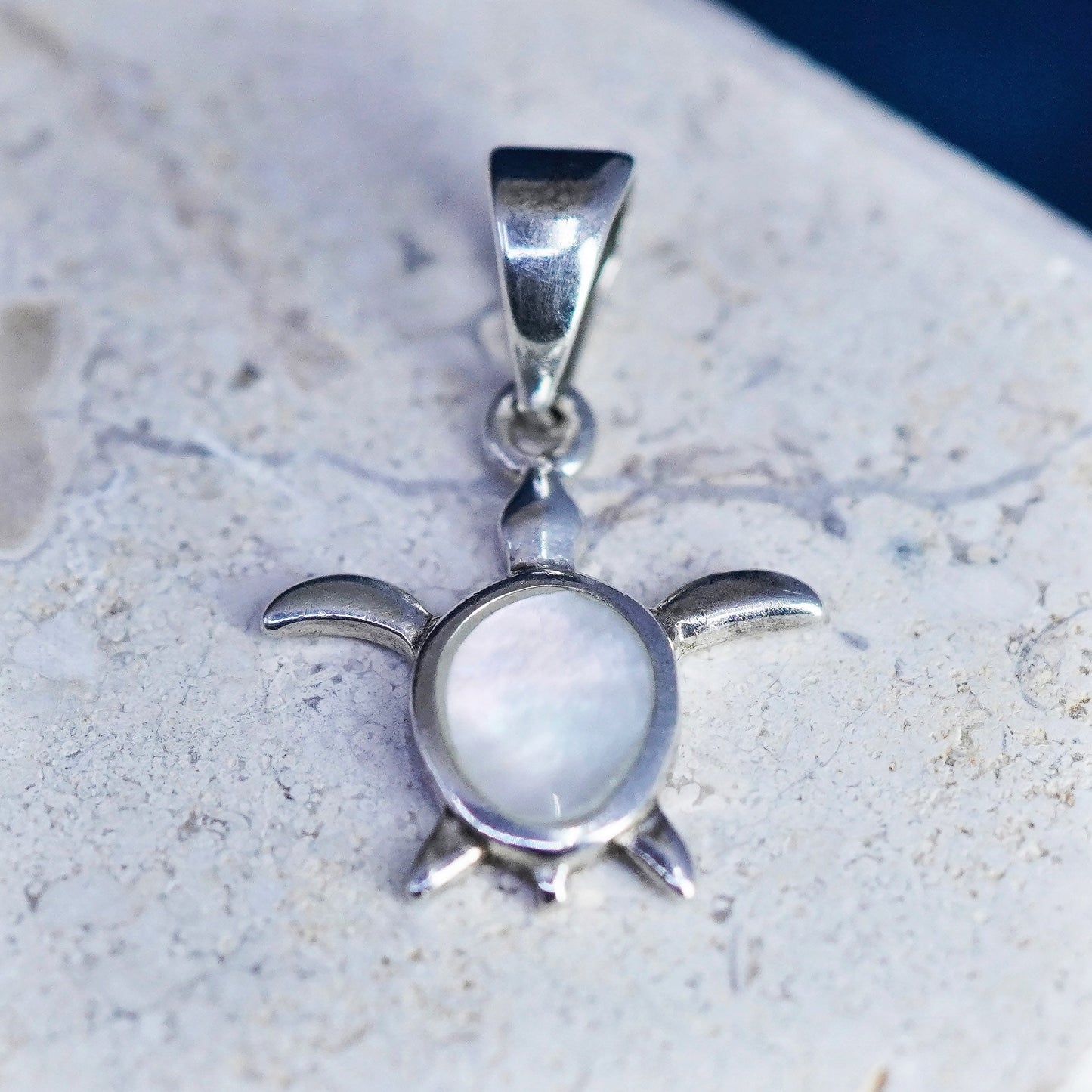Sterling silver handmade pendant, 925 sea turtle charm white mother of pearl