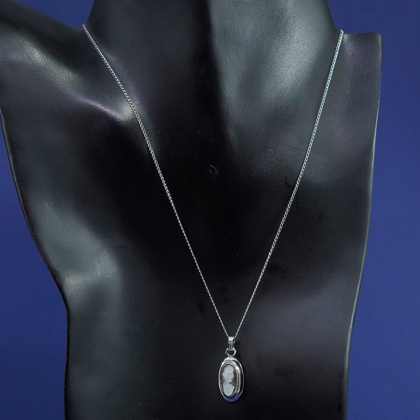 16+2”, Sarah Co Sterling silver necklace 925 circle chain mother of pearl cameo