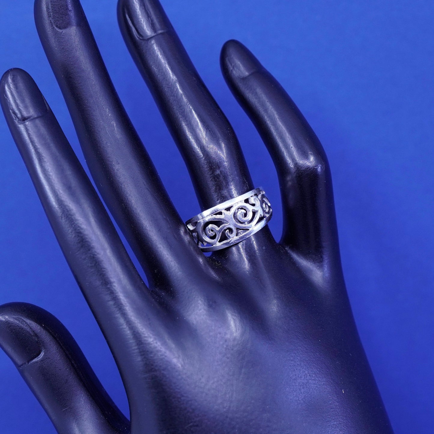Size 9, vintage Sterling silver handmade ring, 925 Filigree swirl band