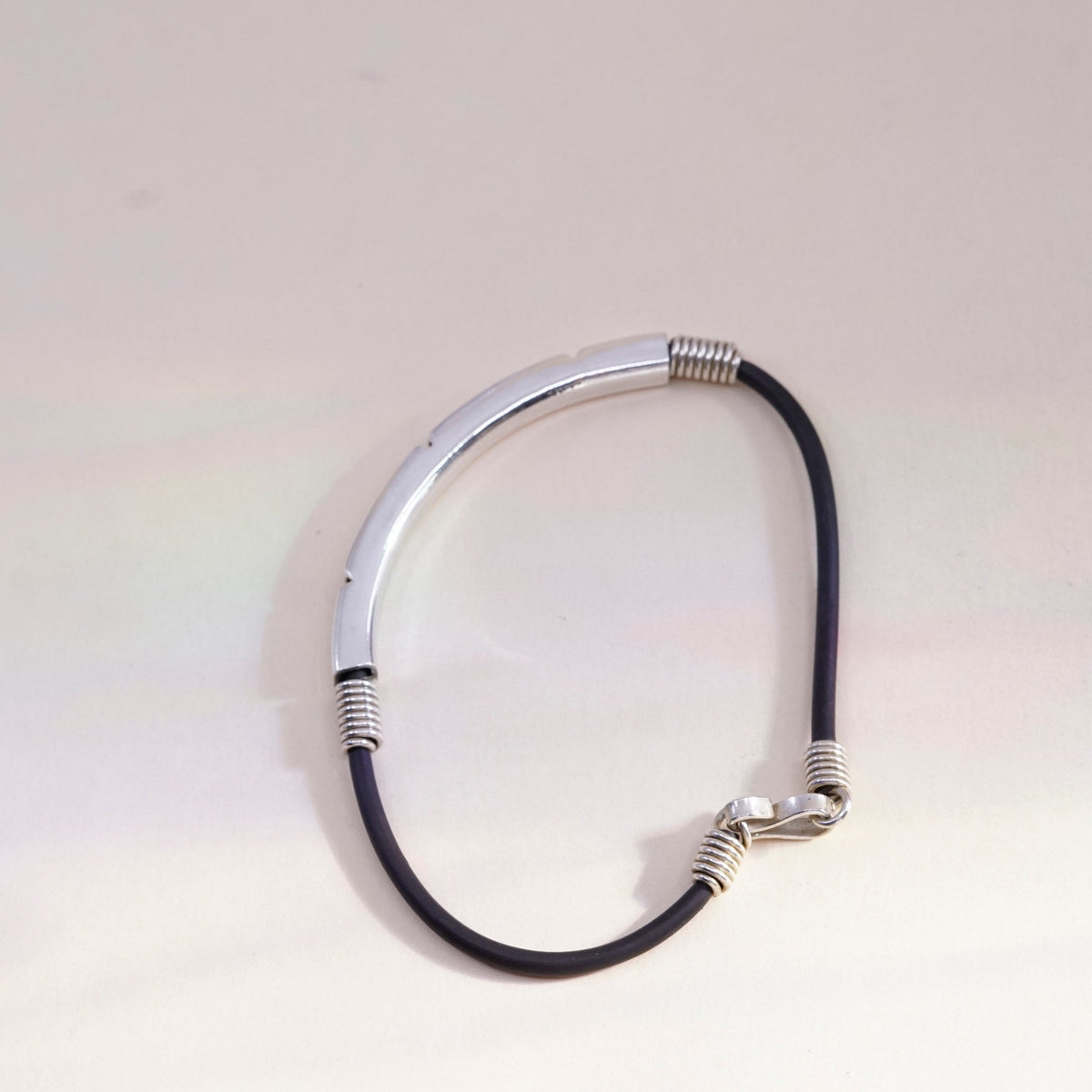 7”, Vintage black rubber chain with sterling 925 silver bar