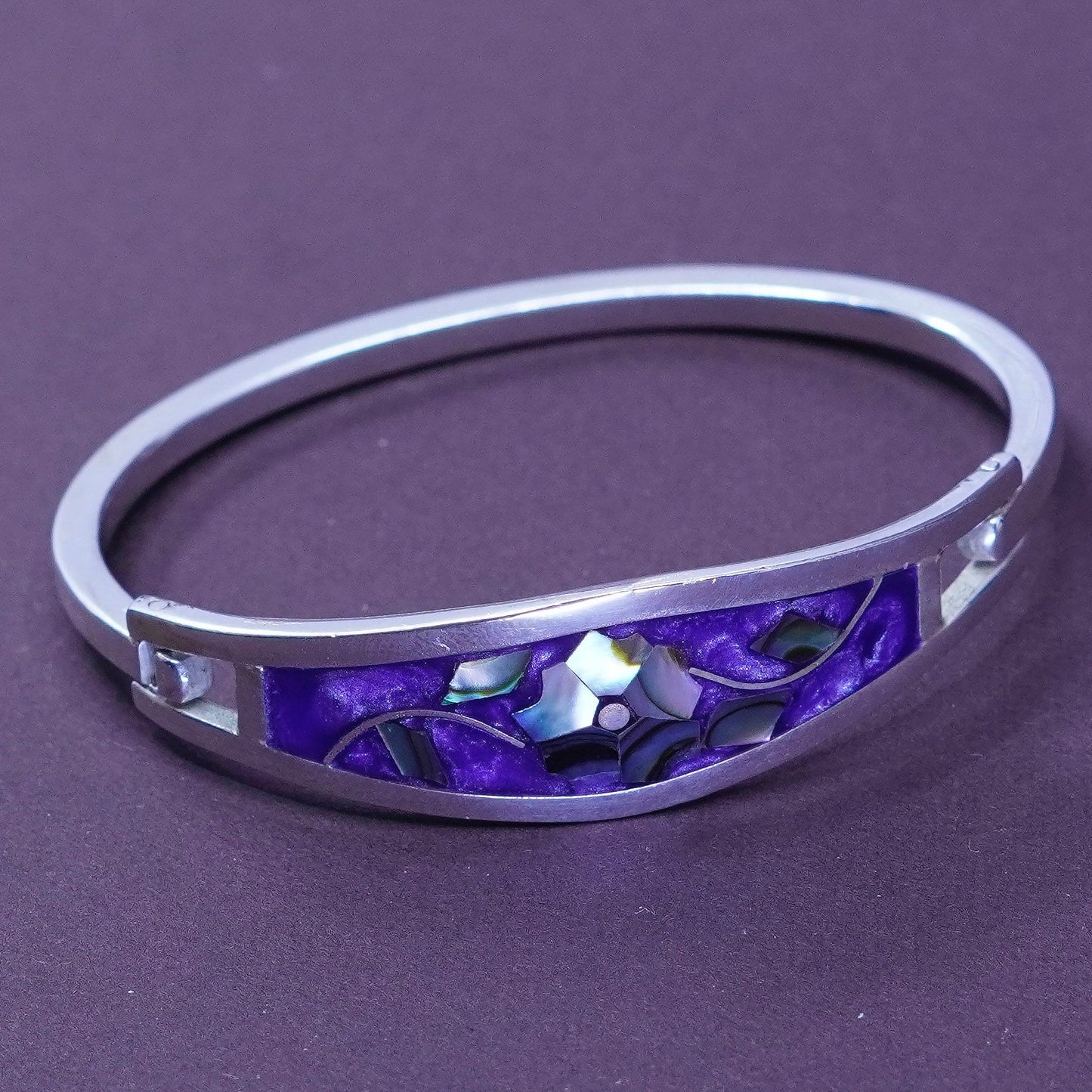 5.5”, silver bracelet, Mexico alpaca hinged ribbed bangle enamel abalone flower