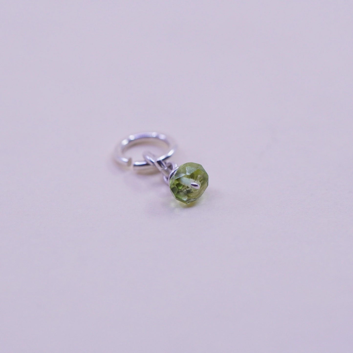 Vintage Sterling 925 silver handmade pendant with Peridot bead