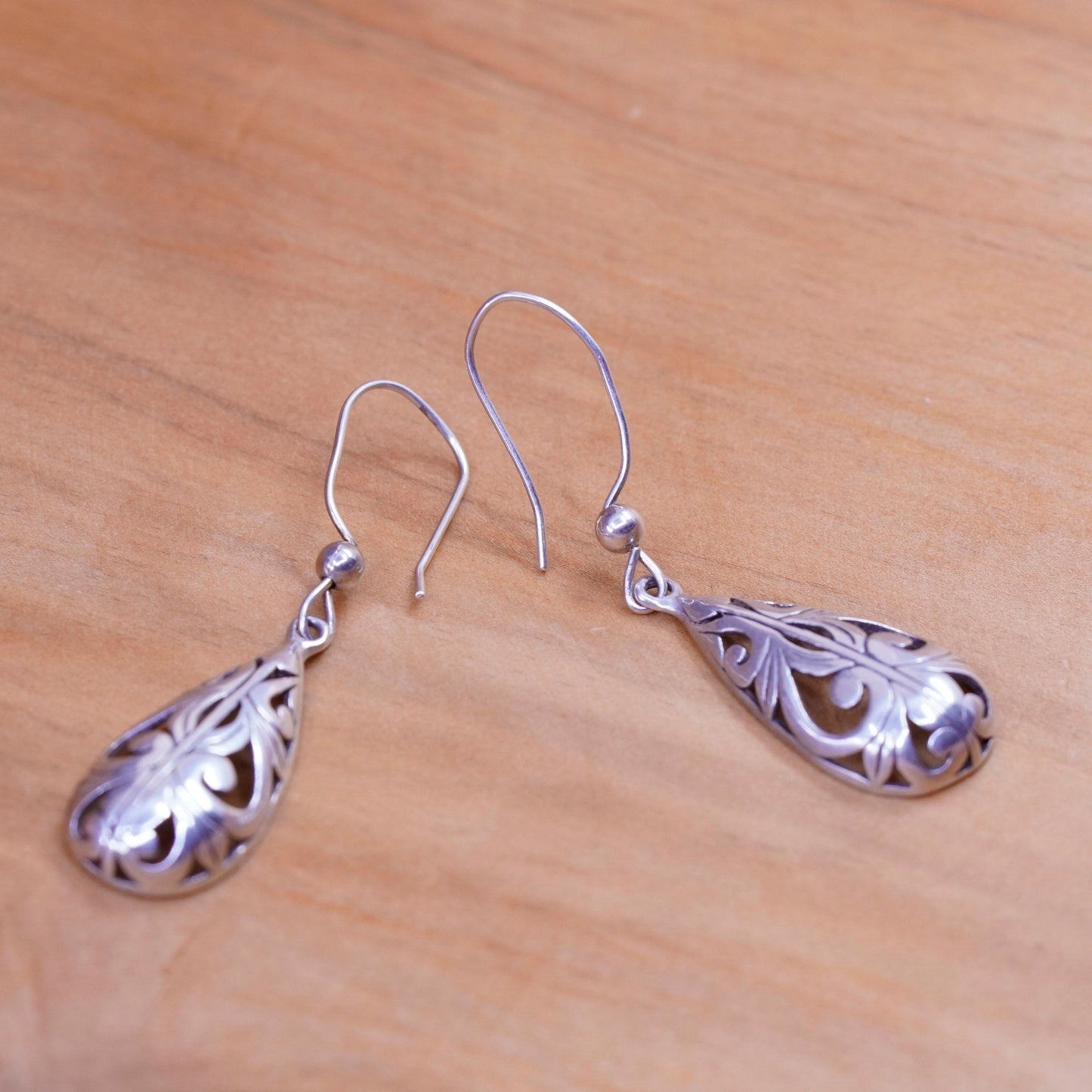 Vintage Sterling silver handmade earrings, 925 Bali teardrop drops