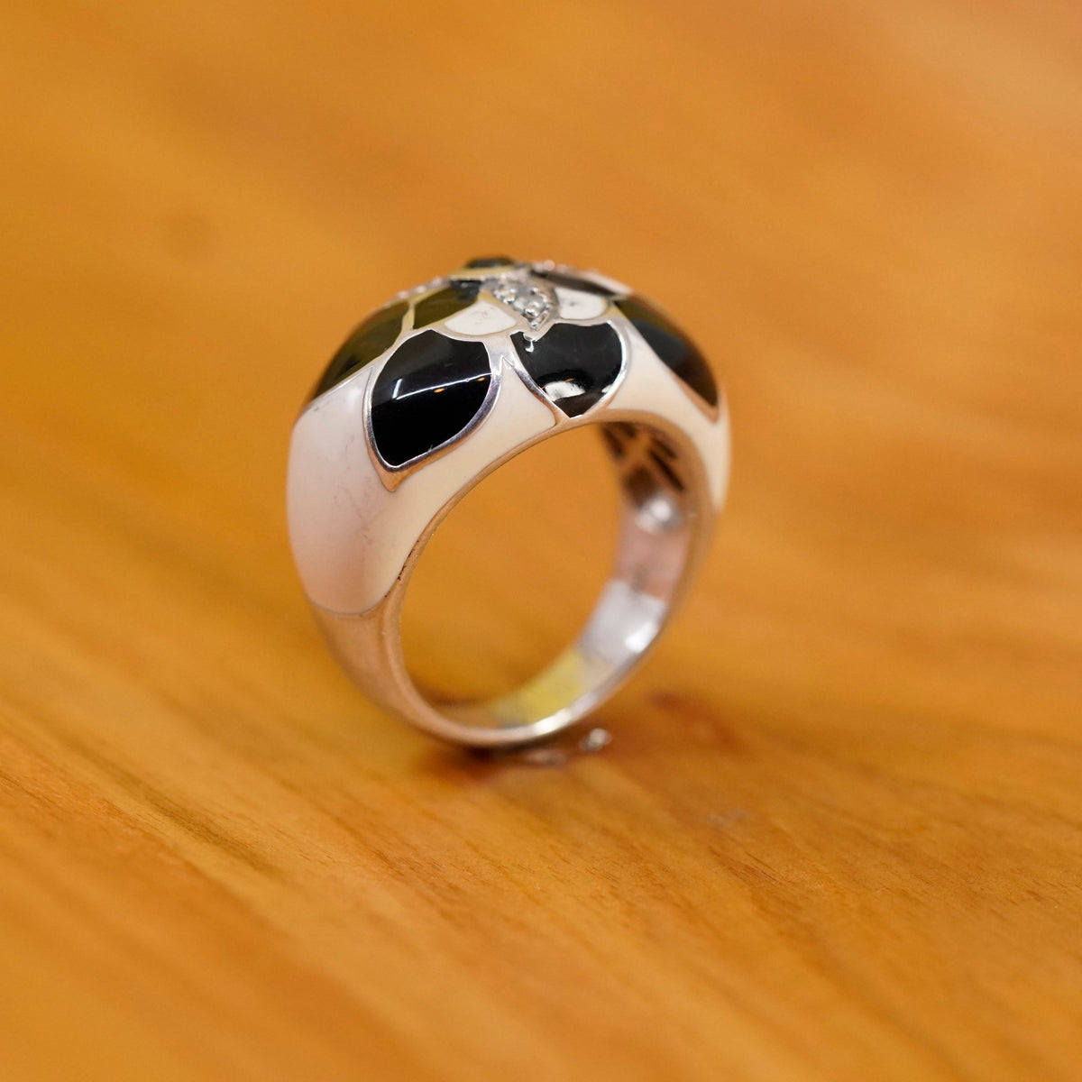 Size 7, vintage sterling 925 silver handmade cocktail band ring black enamel cz