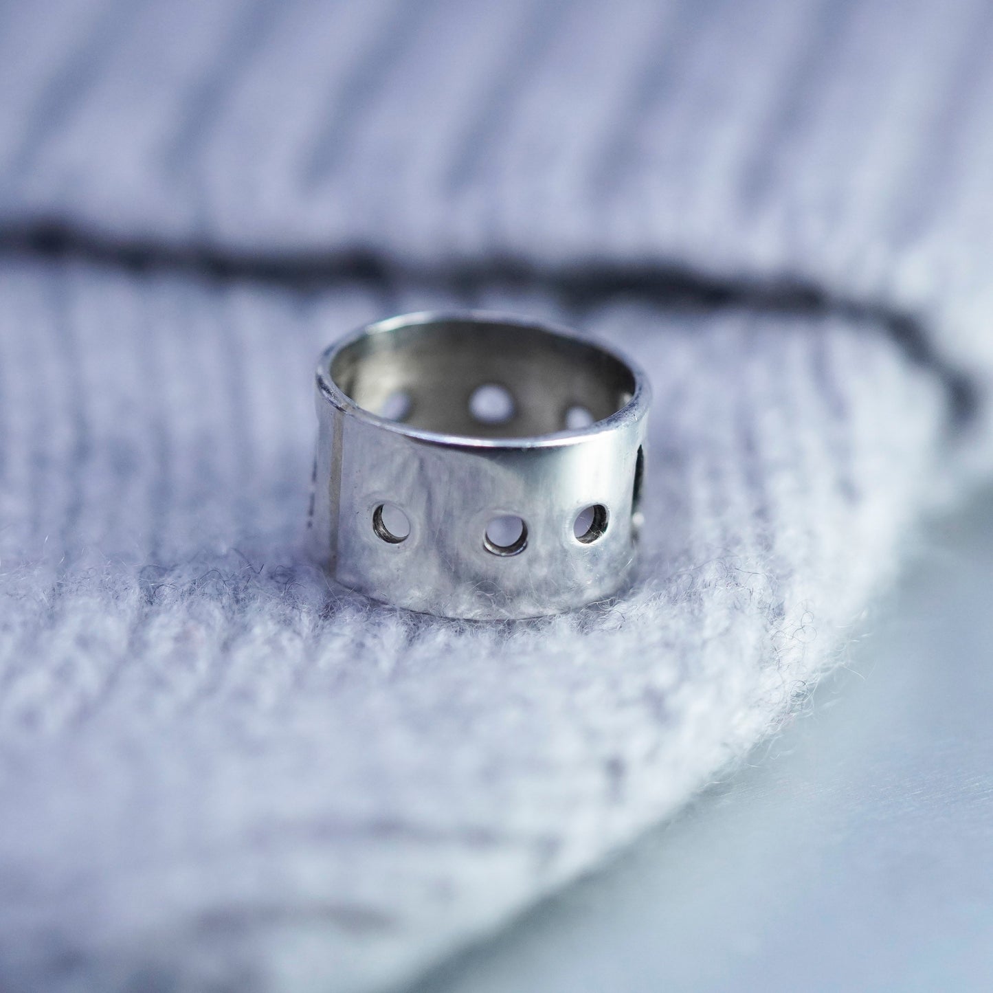 Size 5.5, vintage southwestern Sterling 925 silver handmade ring, wide band