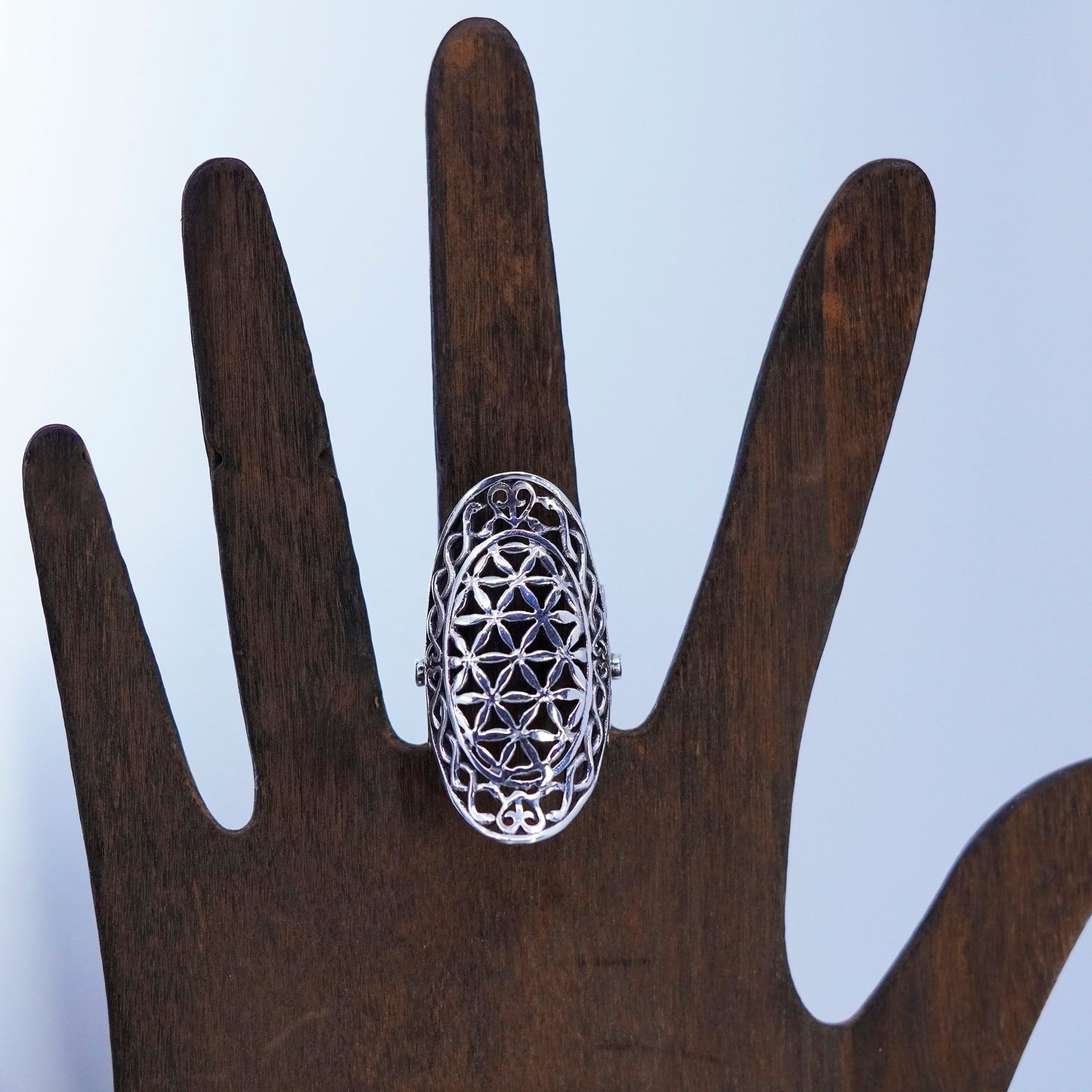 Size 6.25, vtg Sterling 925 silver handmade ring, filigree finger guard band
