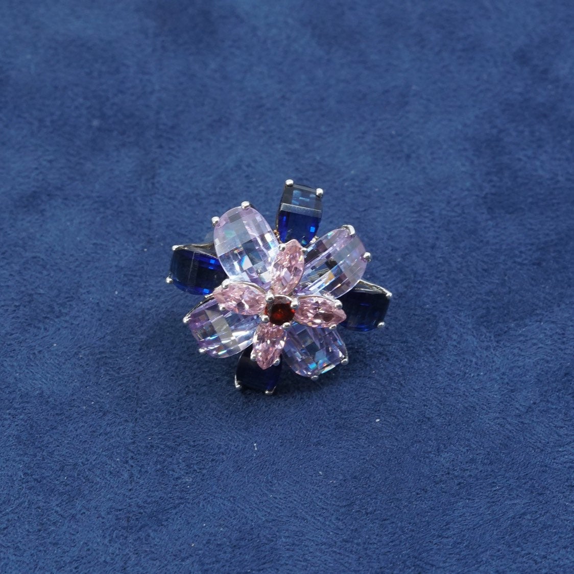sz 8, vtg Sterling silver cocktail ring, 925 band w/ blue purple N pink cushion