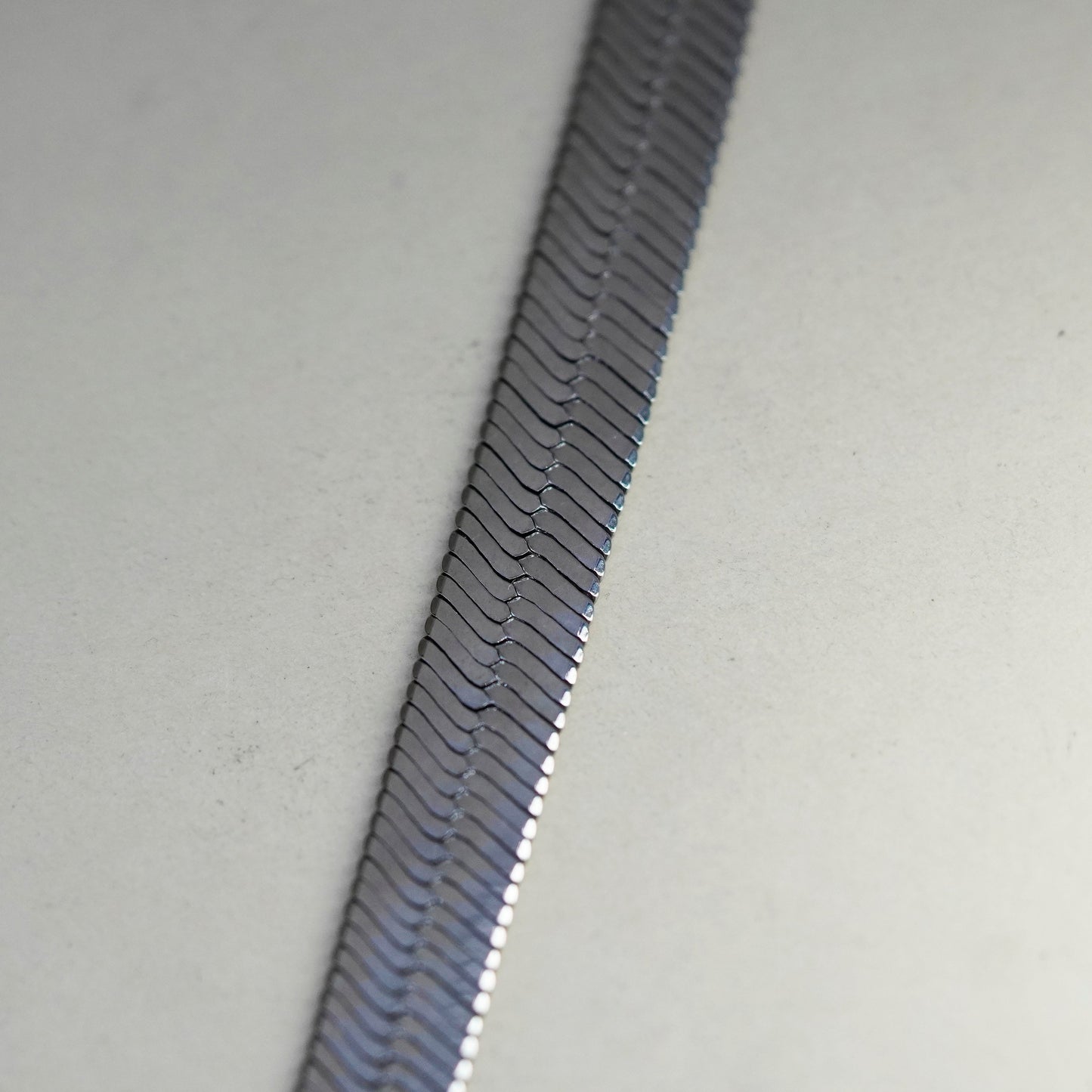 20”, Vintage Italy sterling silver necklace bold textured 925 herringbone chain