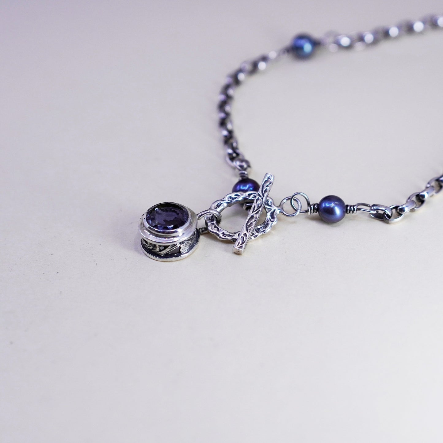 15”, handmade Sterling silver circle link chain with black pearl and amethyst