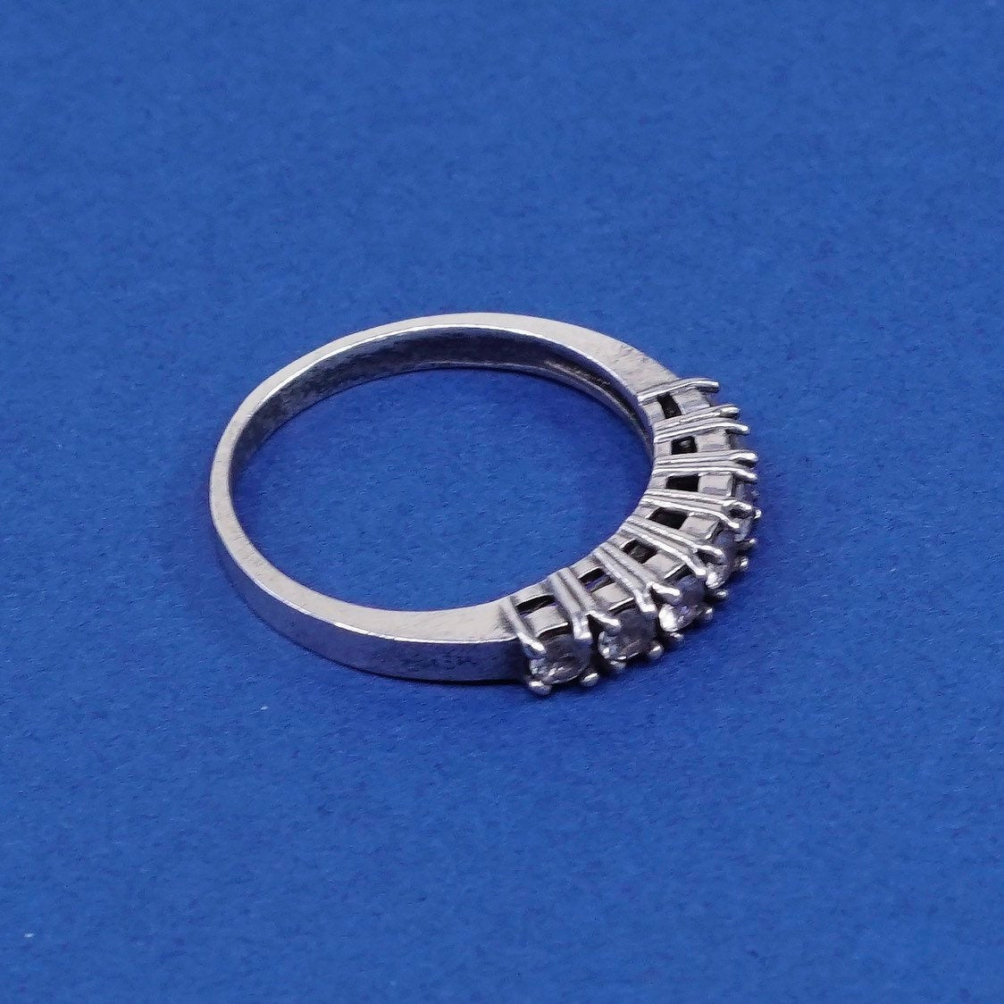 Size 7, vtg Sterling silver engagement ring, 925 band w/ clear crystal