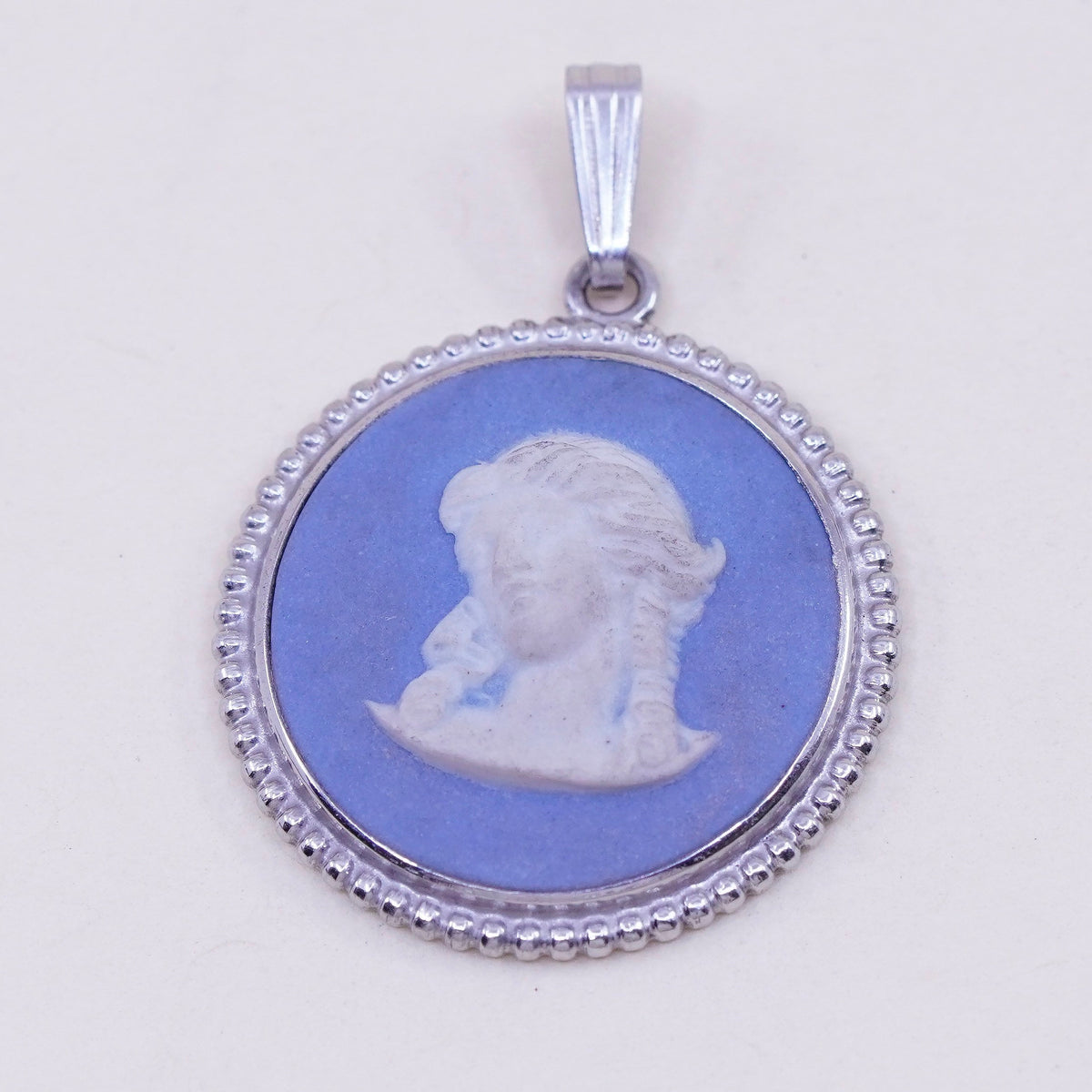 Wedgwood England Sterling silver pendant, 925 circle blue cameo carnelian girl
