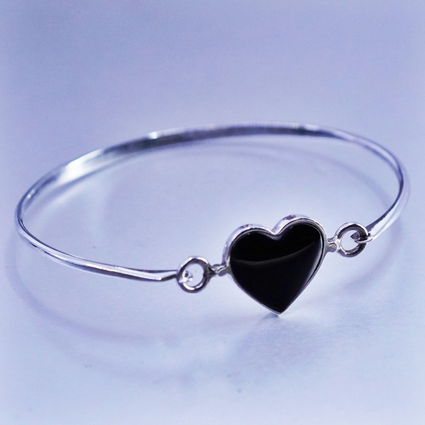 7.5”, Mexico Sterling 925 silver handmade bracelet, hinged bangle heart onyx