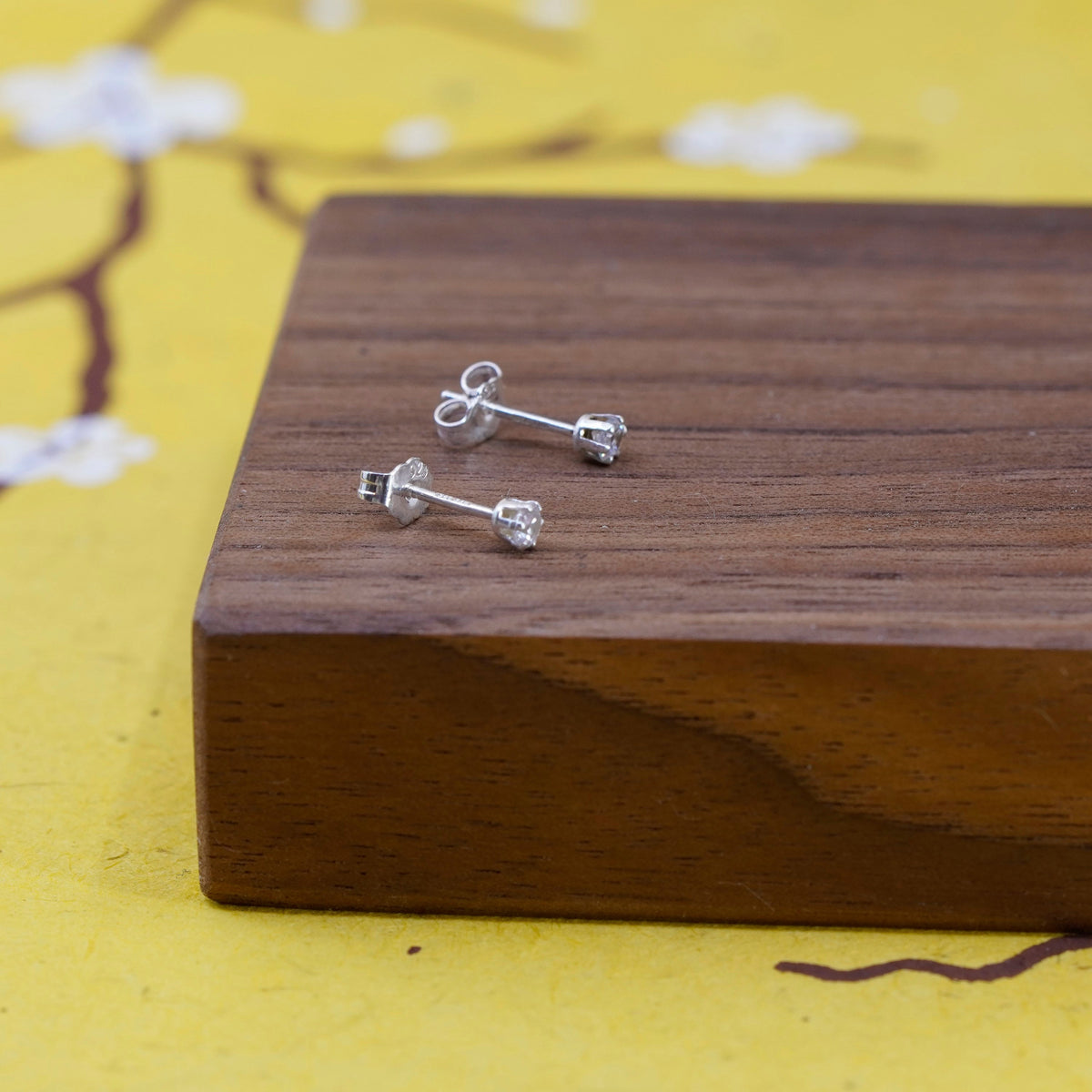 2mm, Vintage Sterling silver handmade earrings, 925 cz studs