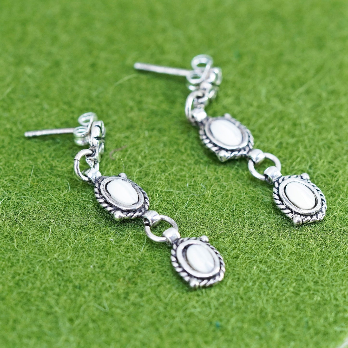 Vintage Sterling 925 silver handmade cable earrings with cats eye
