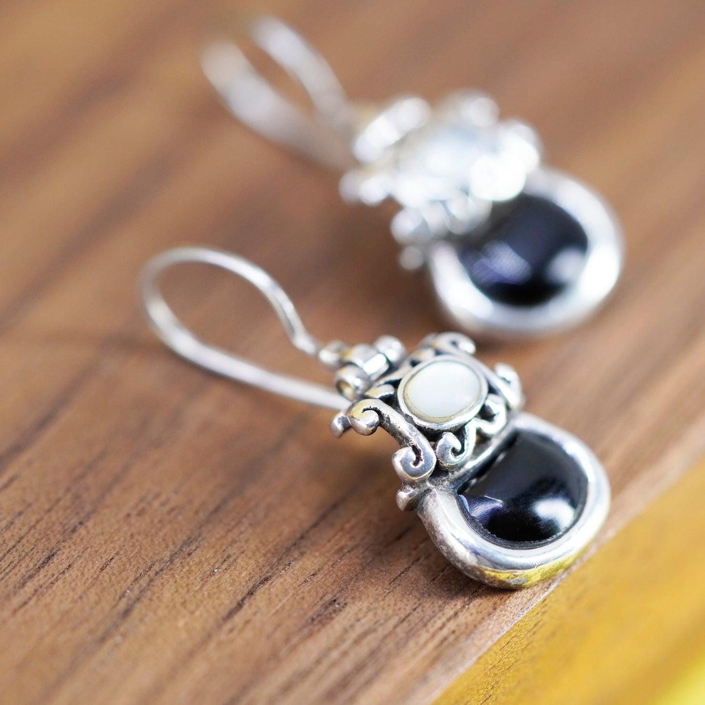 Vintage Sterling 925 silver handmade filigree earrings oval onyx mother pearl