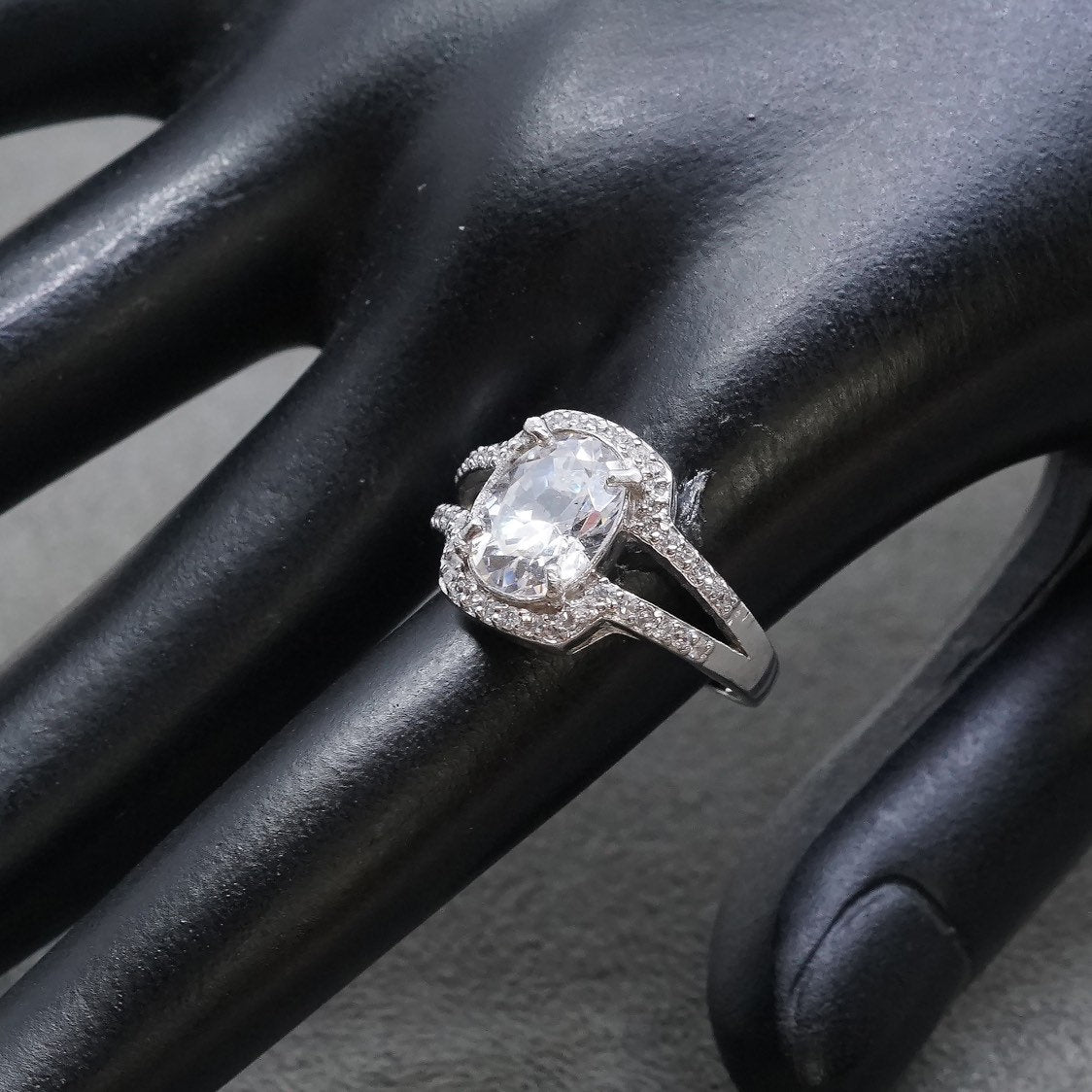 sz 7.75, vtg Sterling silver anniversary ring, 925 w/ clear cz