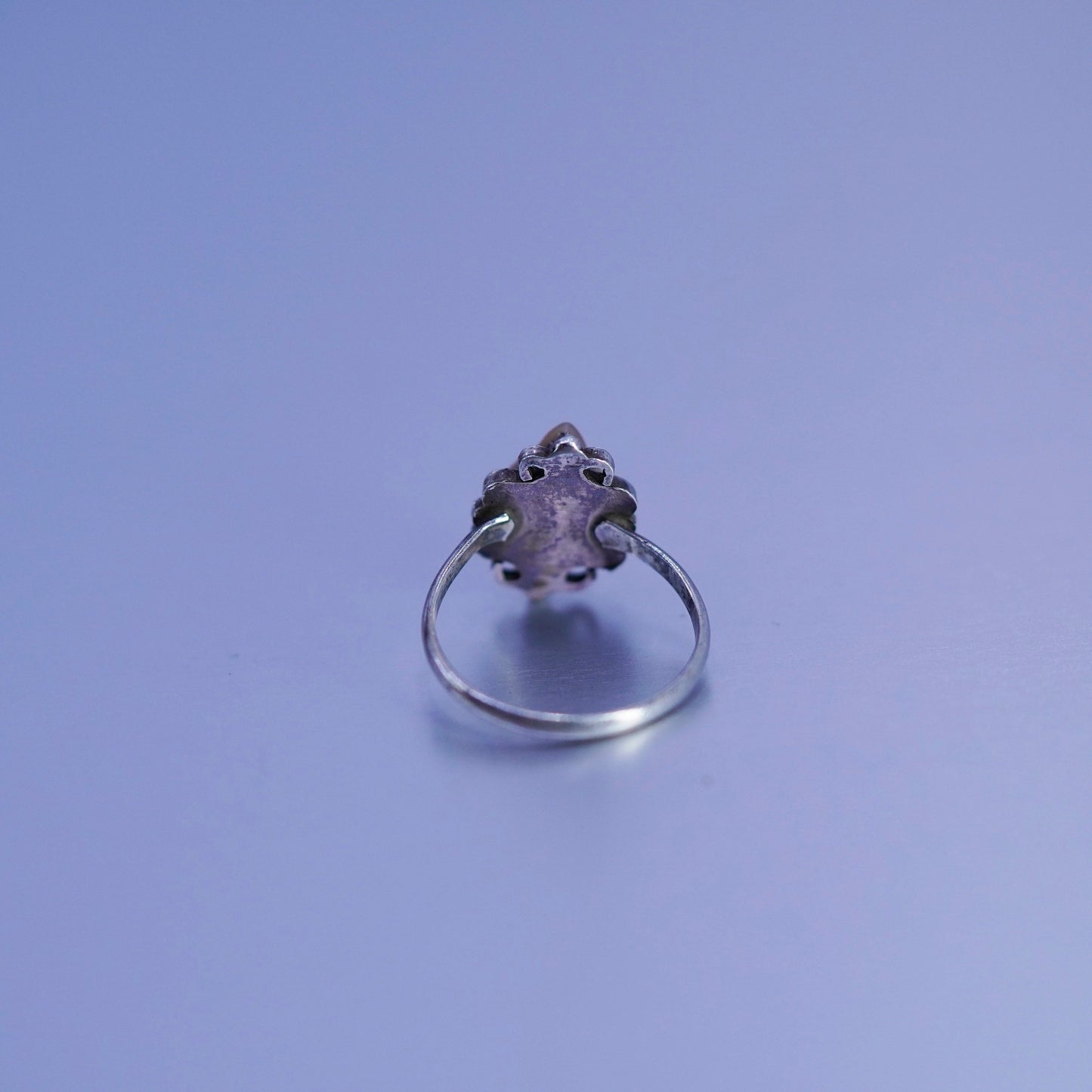 Size 4, Native American navajo Sterling 925 silver handmade ring mother pearl