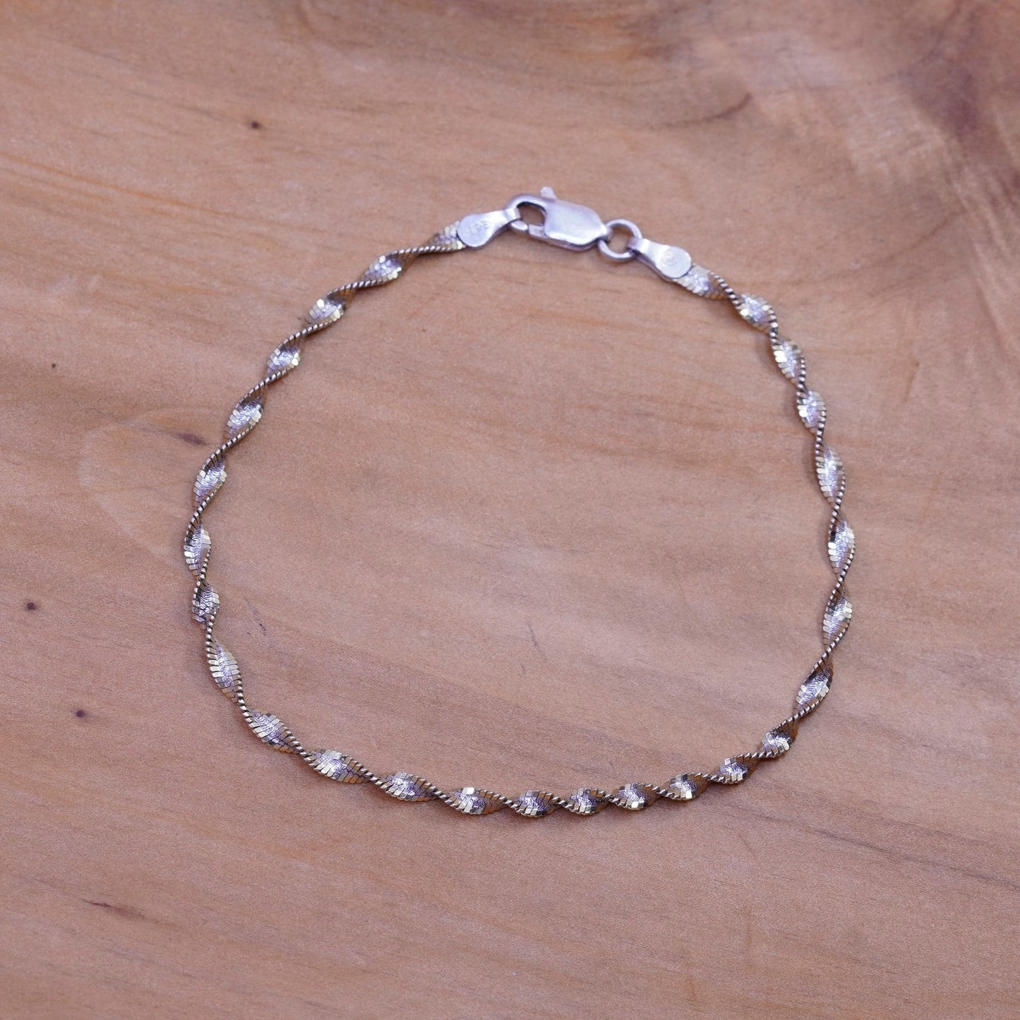 7, 3mm, vintage Sterling silver twisted herringbone bracelet, Italy 925 chain