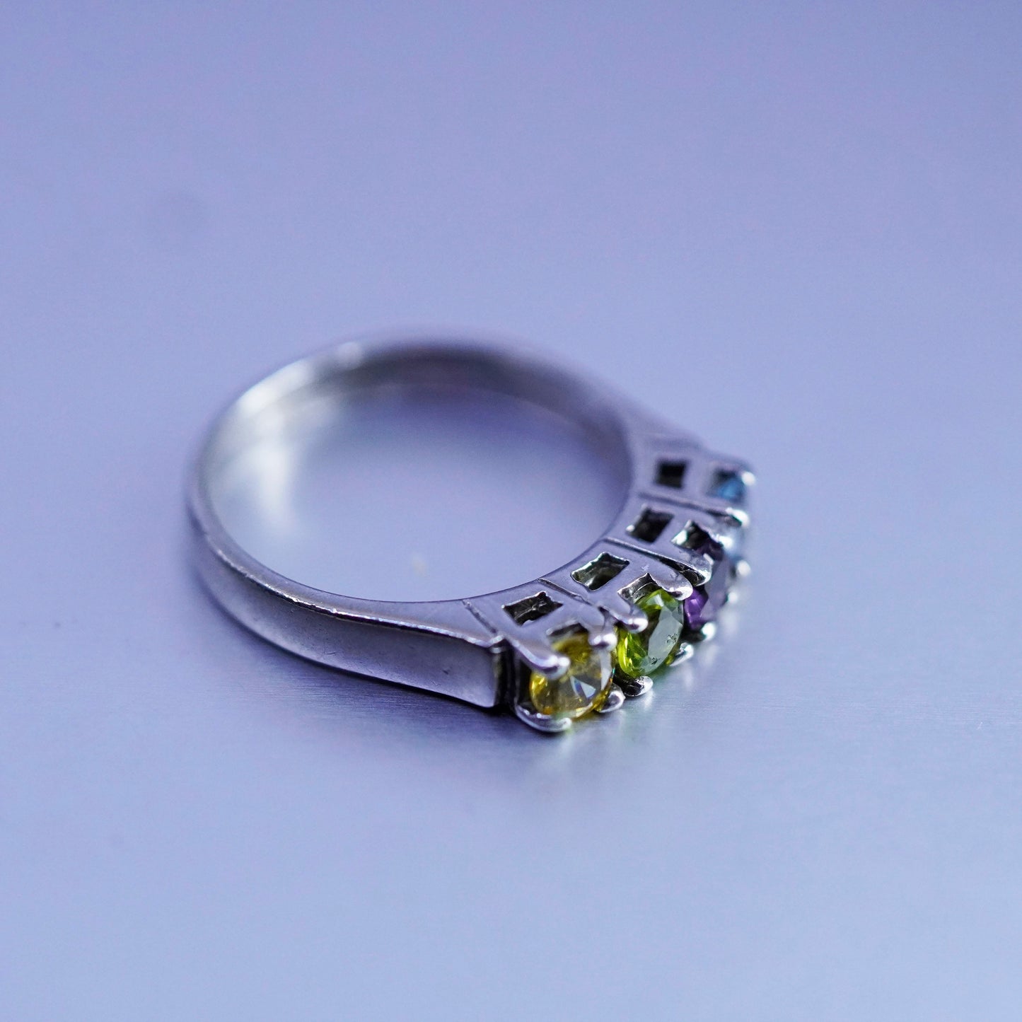 Size 8, vintage Sterling 925 Silver rainbow Cubic Zirconia stackable Band Ring